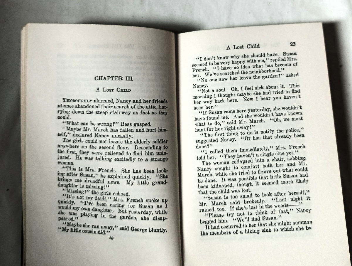 Nancy Drew Mystery Stories 21 The Secret in the Old Attic 1961 - TulipStuff