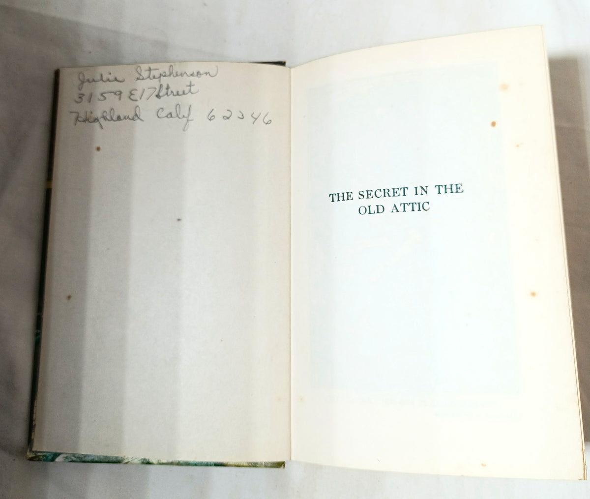 Nancy Drew Mystery Stories 21 The Secret in the Old Attic 1961 - TulipStuff
