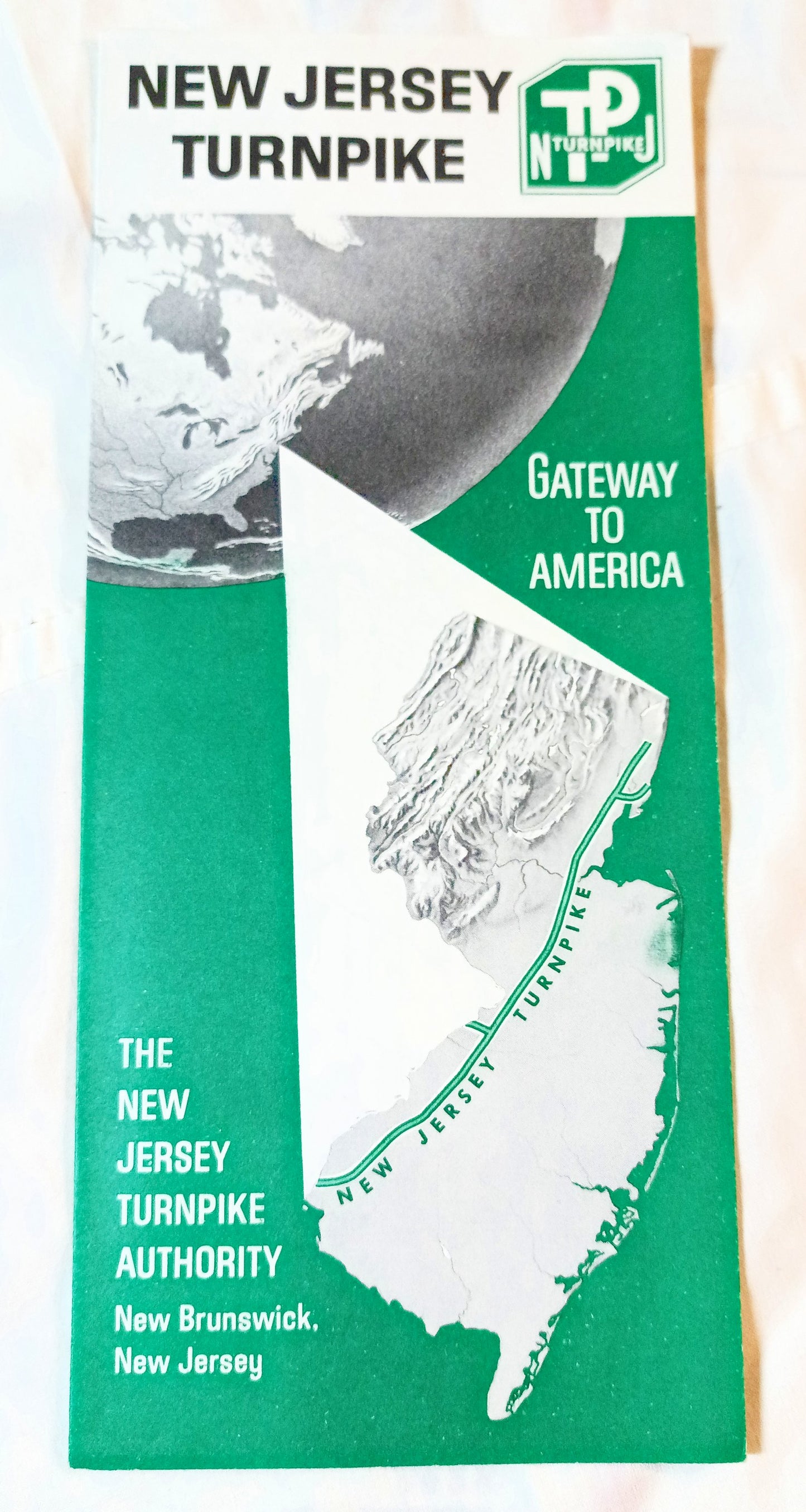 New Jersey Turnpike Gateway To America Map Brochure 1964 - TulipStuff