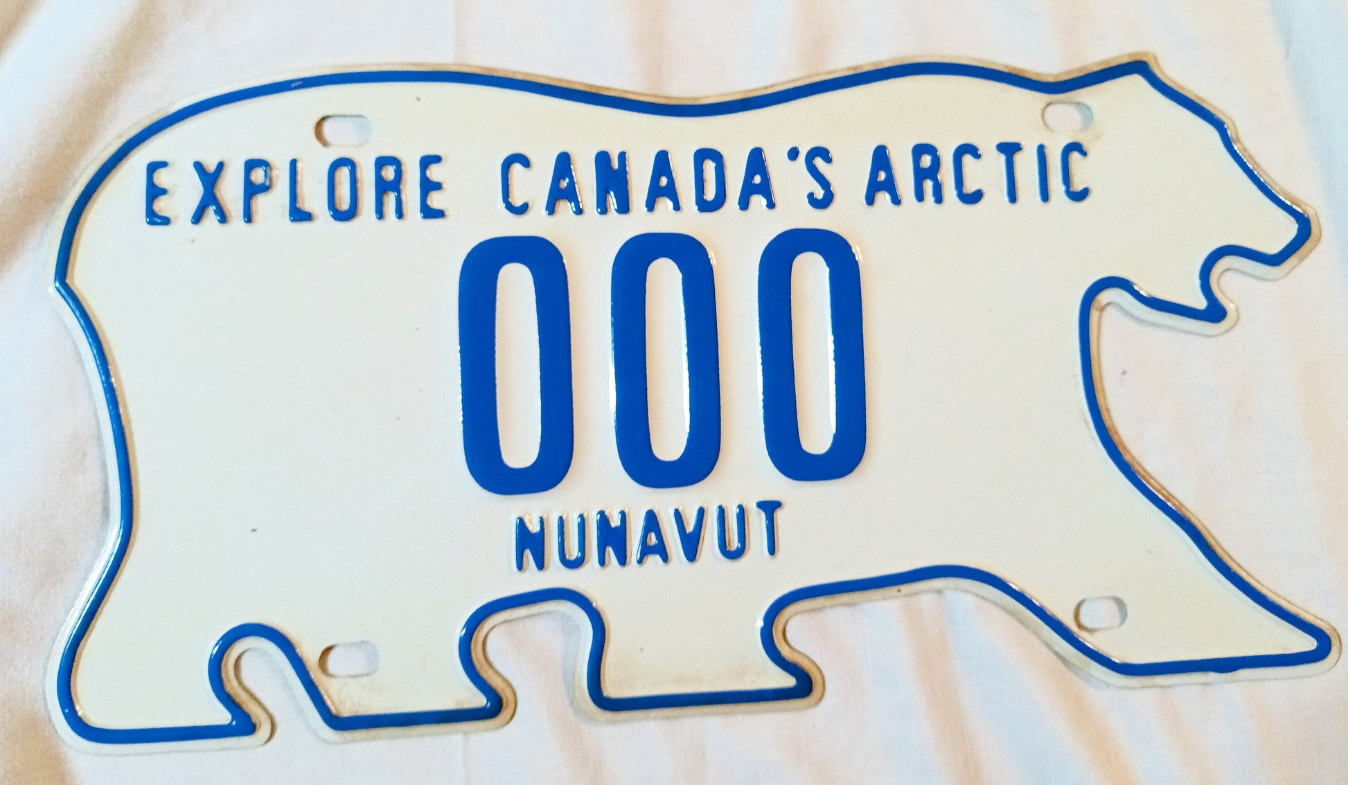 Nunavut Polar Bear Sample Car License Plate Canada 1999 - TulipStuff