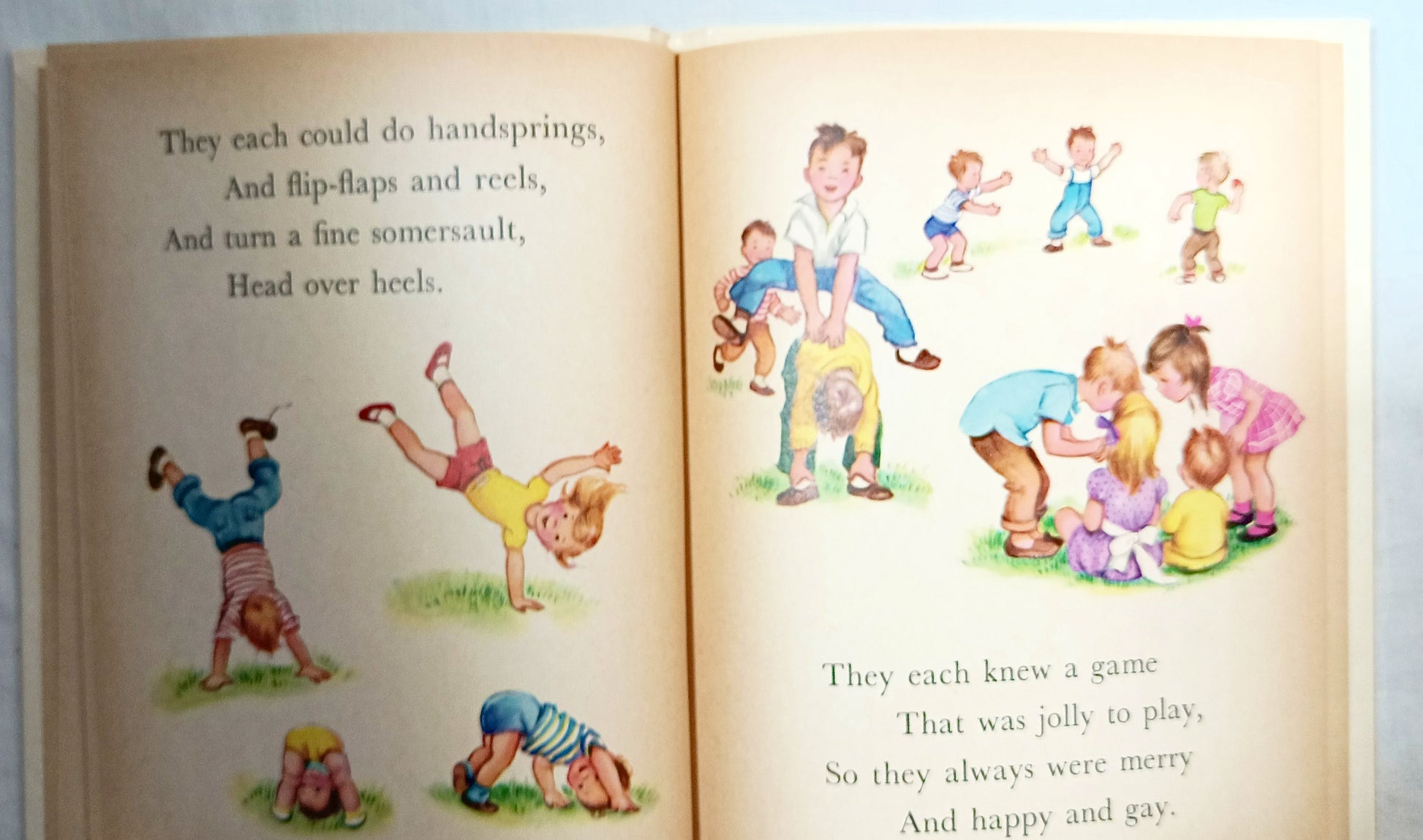 The Children That Lived In A Shoe Tip-Top Elf Book Rand McNally 1951 - TulipStuff