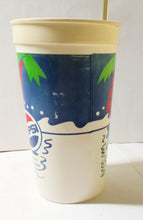 Load image into Gallery viewer, Pepsi Christmas Santa Claus 32 Oz Plastic Cup 1990&#39;s Pizza Hut/KFC - TulipStuff
