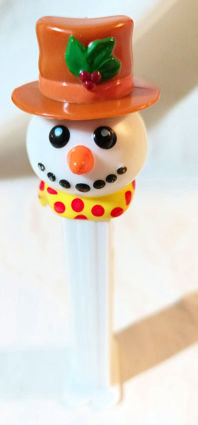 Pez Classic Snowman Holiday Christmas Candy Dispenser 2002 - TulipStuff