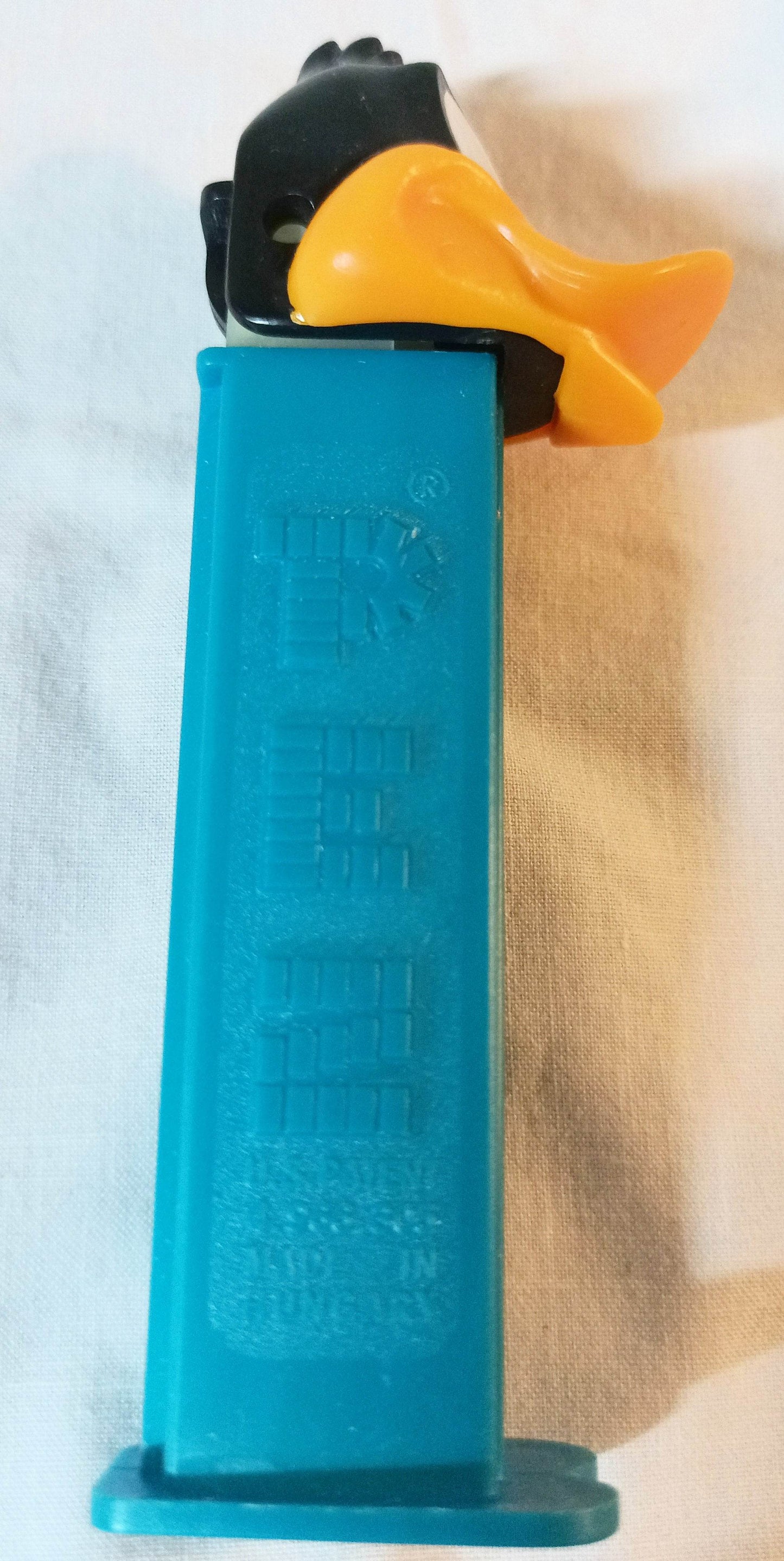 Pez Daffy Duck Looney Tunes Candy Dispenser Hungary 1996 - TulipStuff