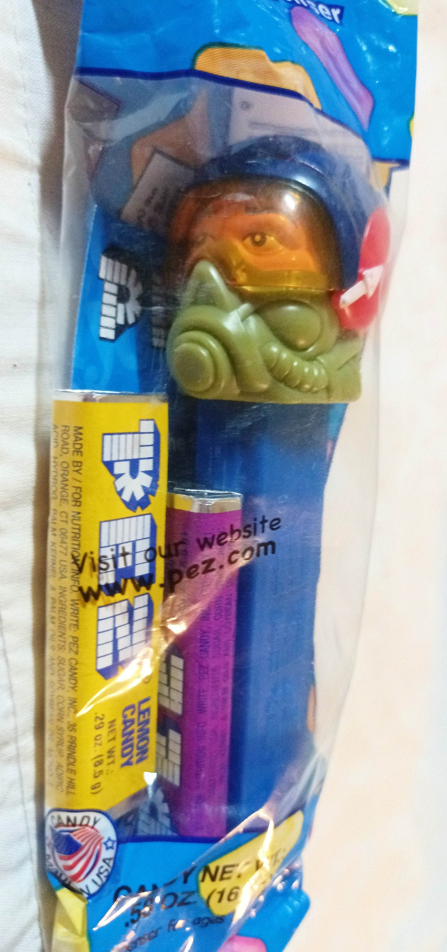 Pez 9-11 Emergency Heroes Pete The Pilot Candy Dispenser 2003 Sealed - TulipStuff