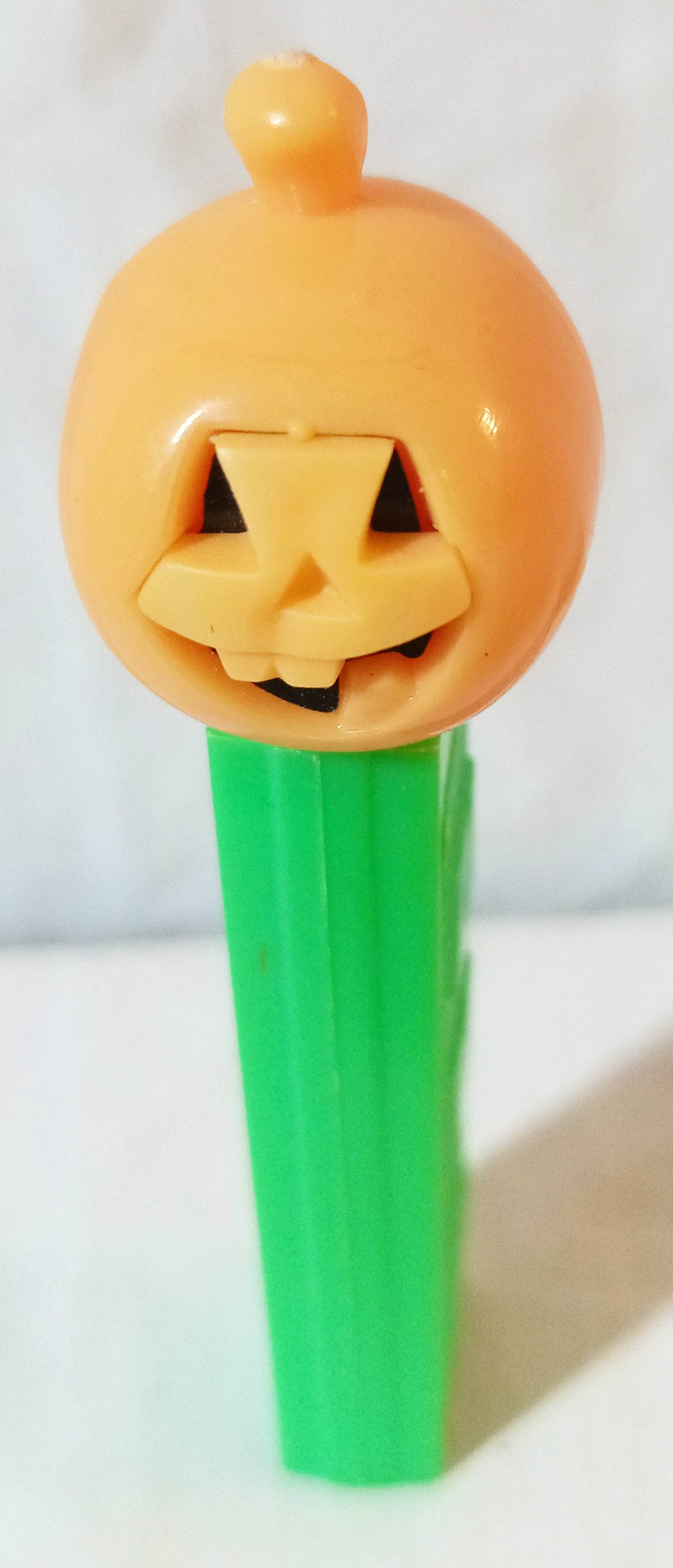 Pez Jack-O-Lantern Pumpkin Candy Dispenser Austria 1981 No Feet - TulipStuff