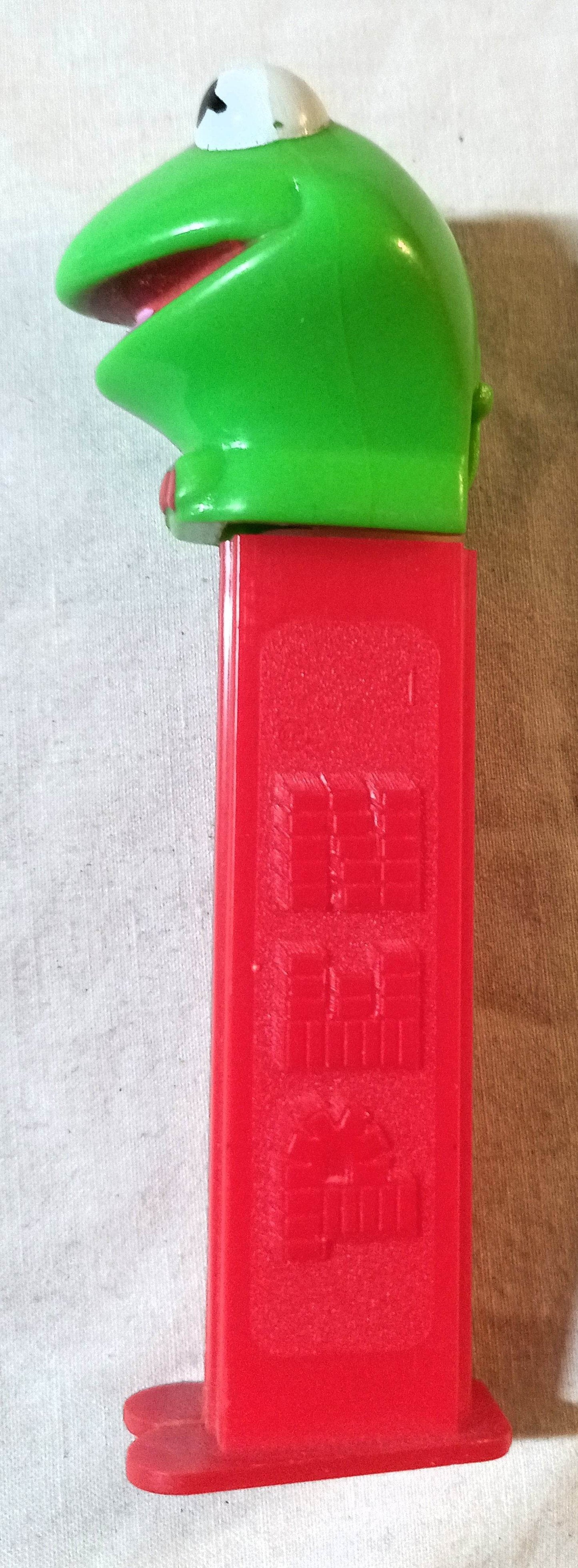 Pez Kermit The Frog Muppets Candy Dispenser Hungary 1991 - TulipStuff