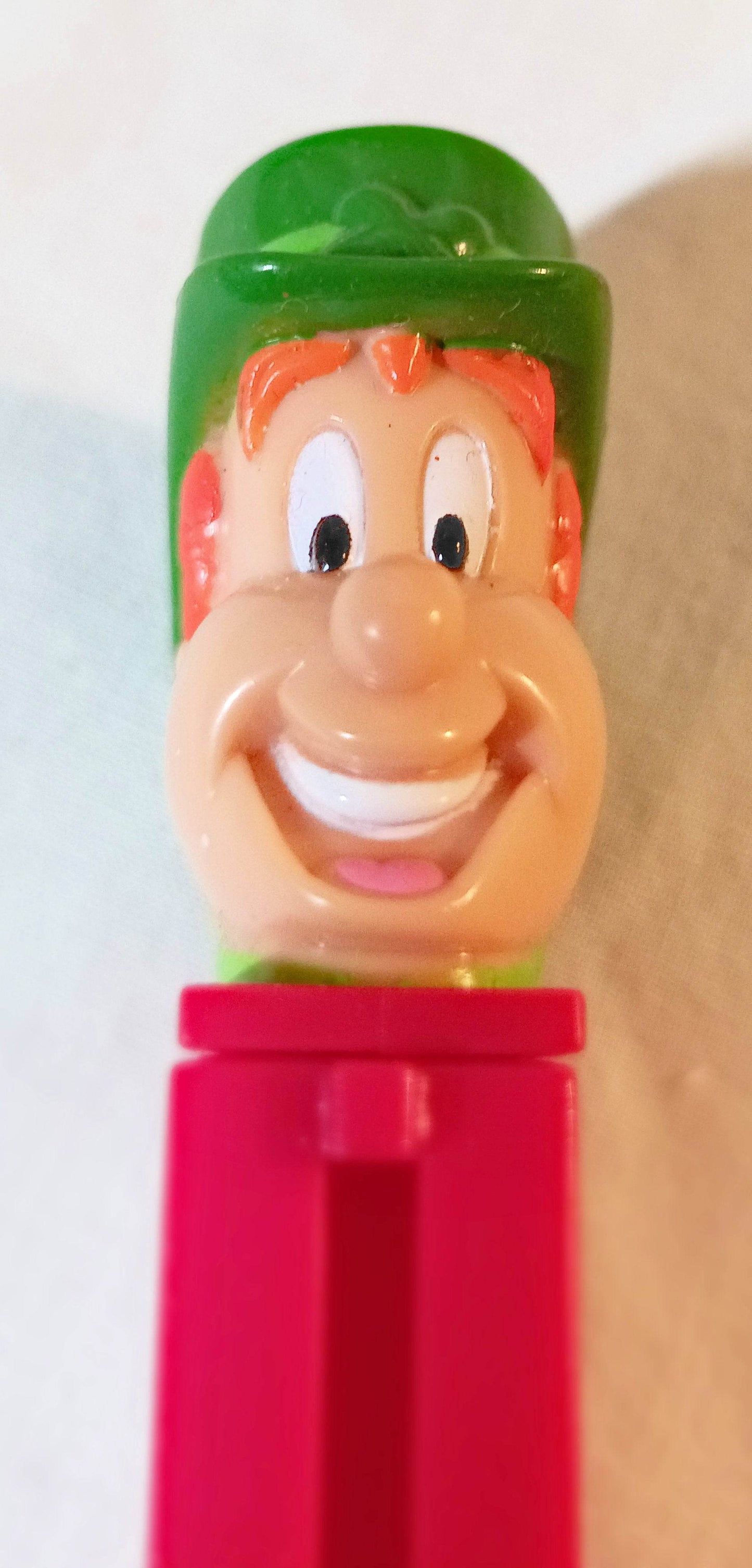 Pez Licky Charms Leprechaun General Mills Mini Candy Dispenser 2001 - TulipStuff