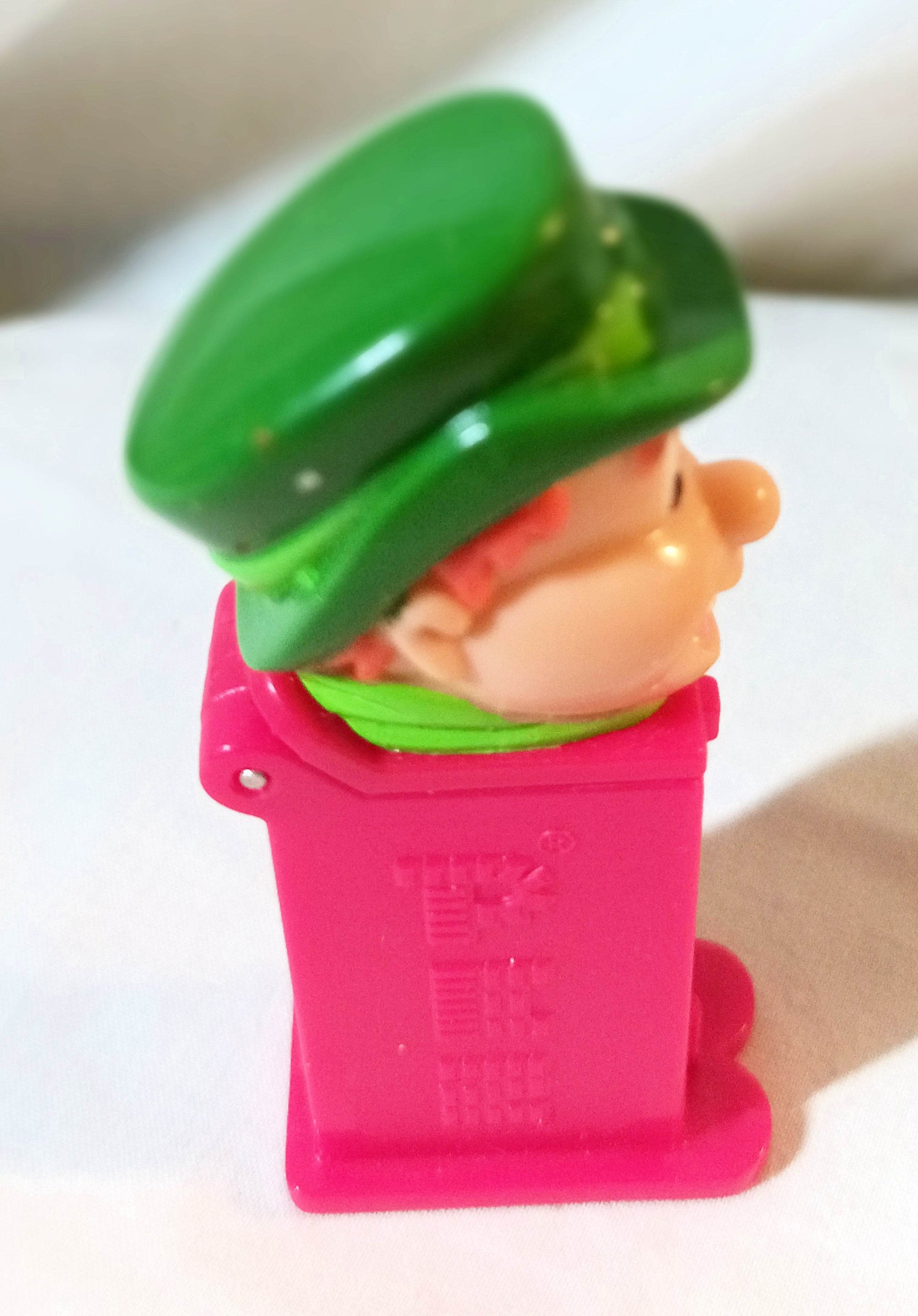 Pez Licky Charms Leprechaun General Mills Mini Candy Dispenser 2001 - TulipStuff