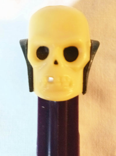 Pez Skull Candy Dispenser Halloween Purple Yugoslavia 1991 - TulipStuff