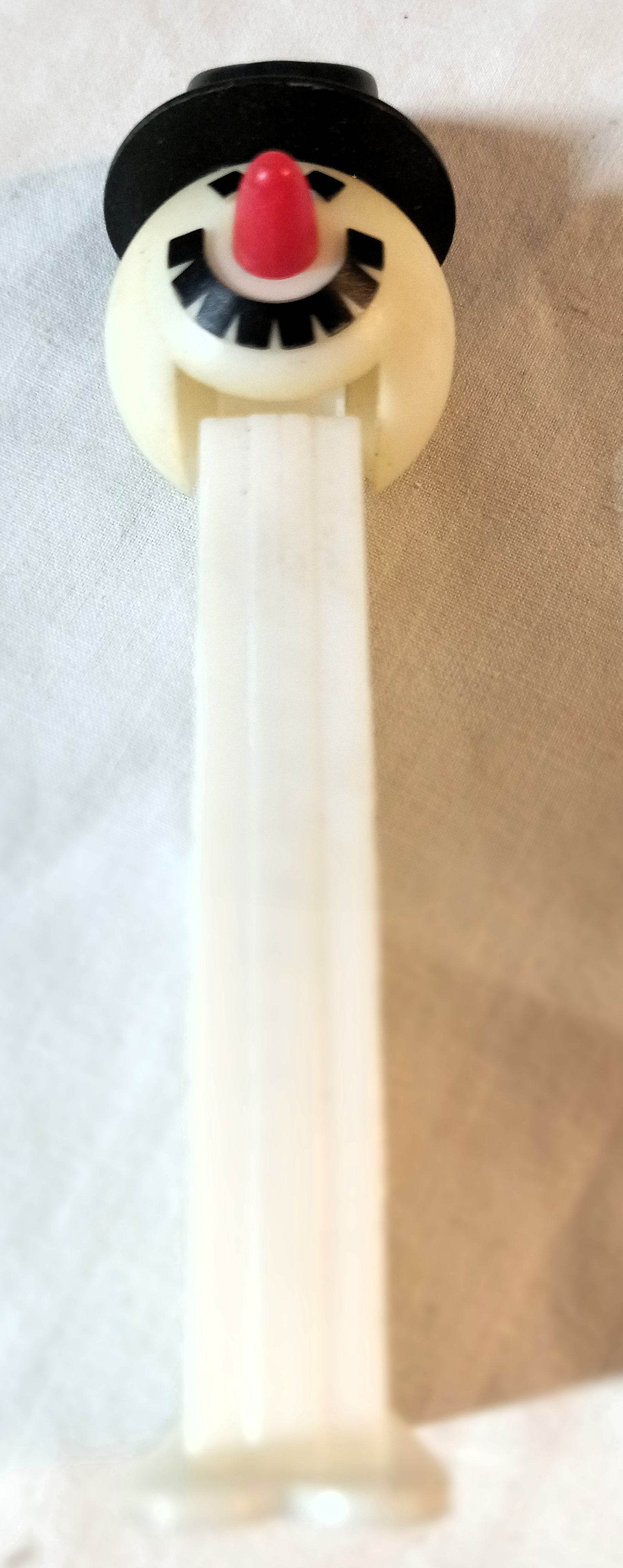 Pez Snowman B Candy Dispenser Slovenia Early 1990's - TulipStuff