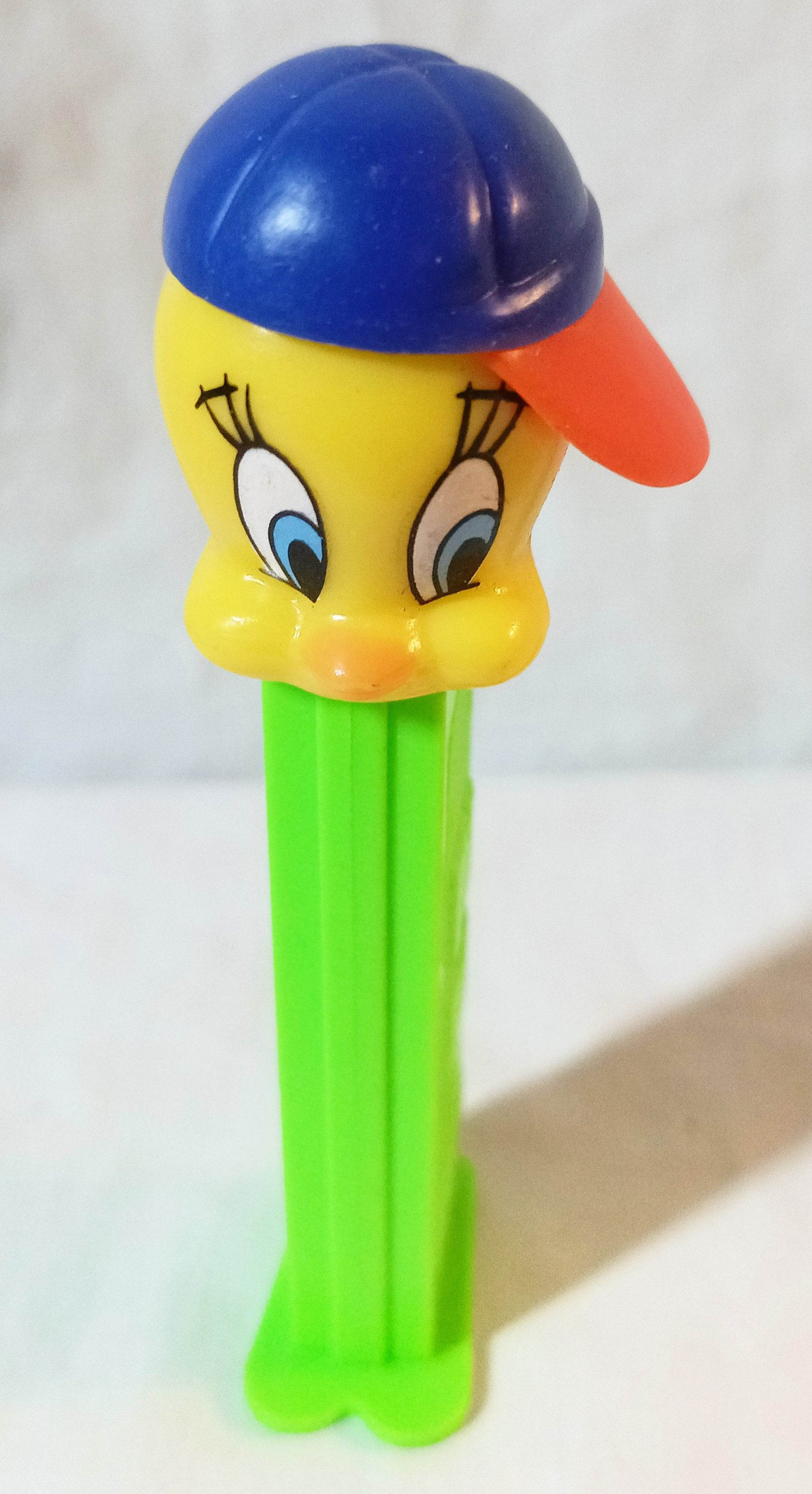 Pez Tweety Bird w/ Hat Looney Tunes Candy Dispenser Hungary 1999 - TulipStuff