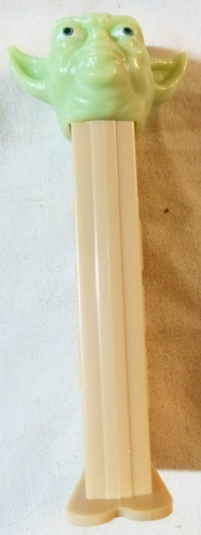 Pez Star Wars Yoda LucasFilm Candy Dispenser Slovenia 1997 - TulipStuff