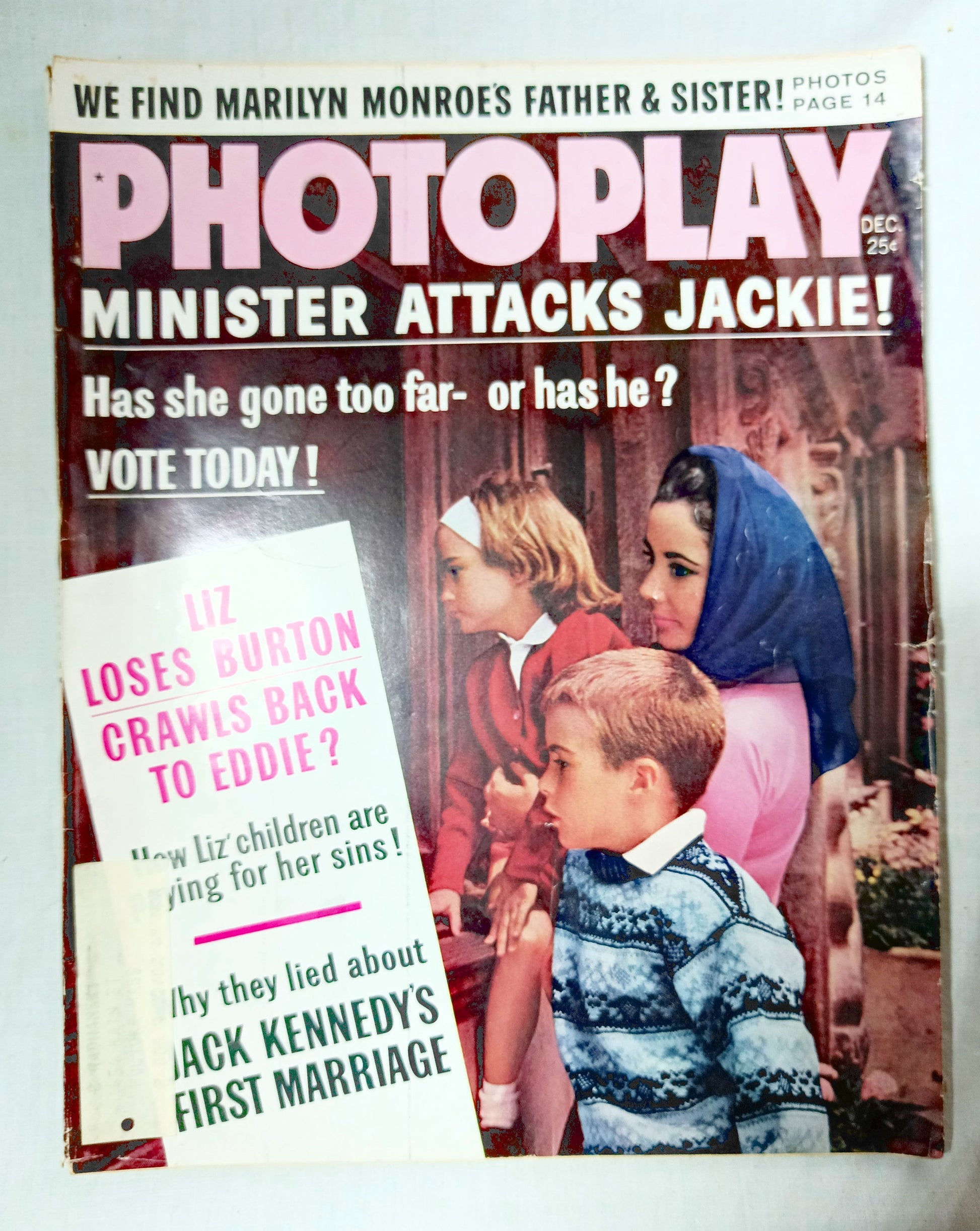 Photoplay Magazine December 1962 Liz Taylor JFK Jackie John Wayne - TulipStuff