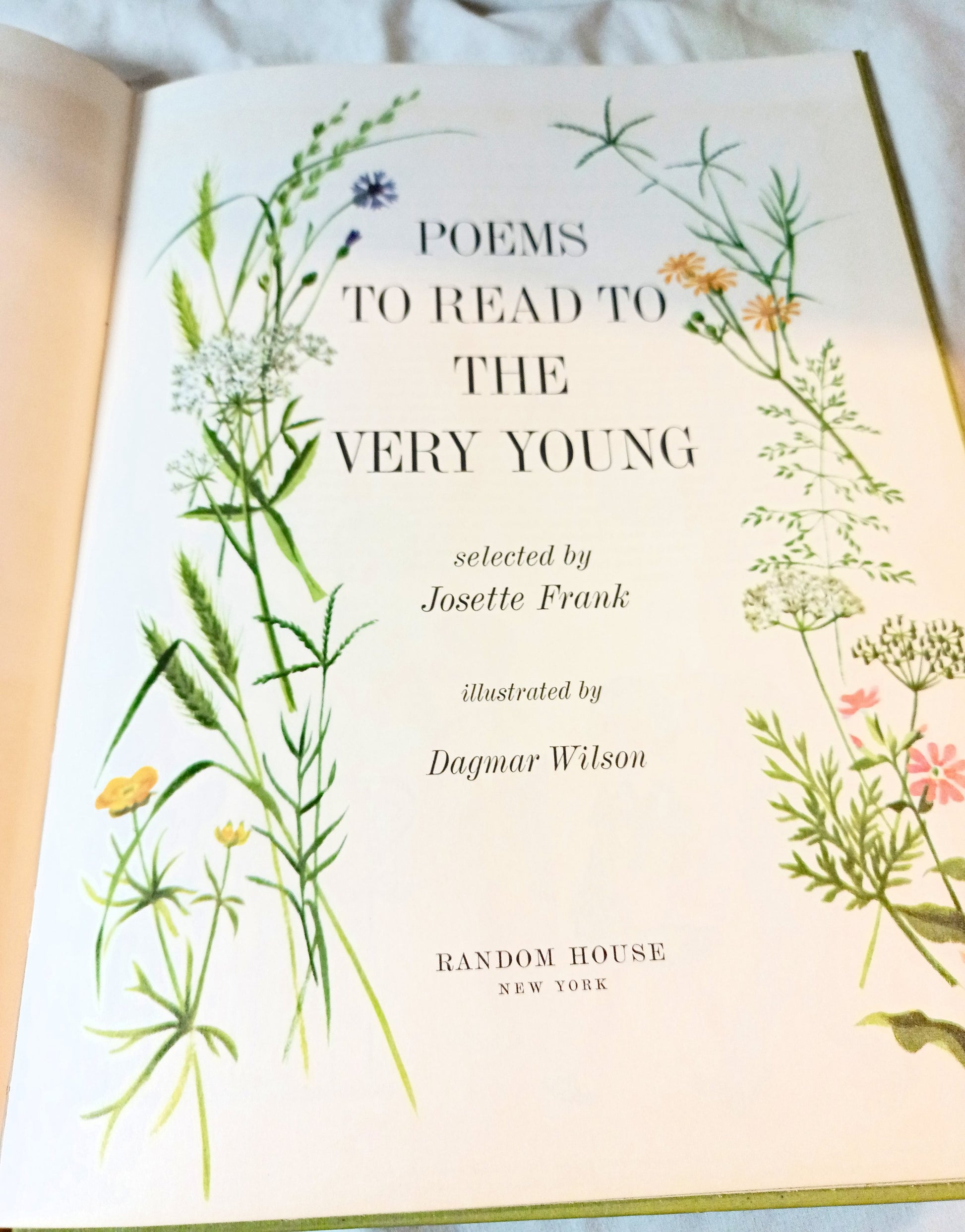 Poems To Read To The Very Young Hardcover Dagmar Wilson 1961 1st Ed - TulipStuff