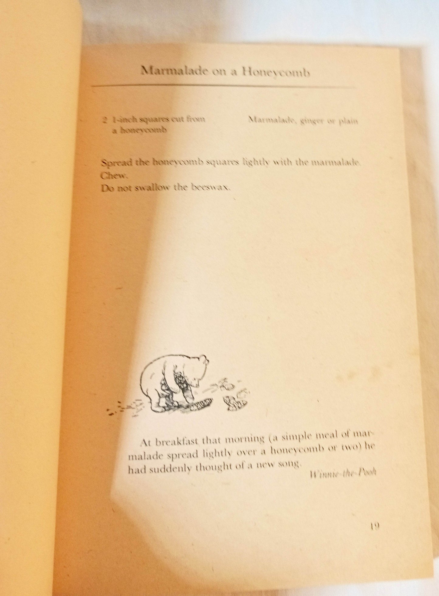 The Pooh Cook Book Milne/Ellison Paperback Dell Yearling 1976 - TulipStuff