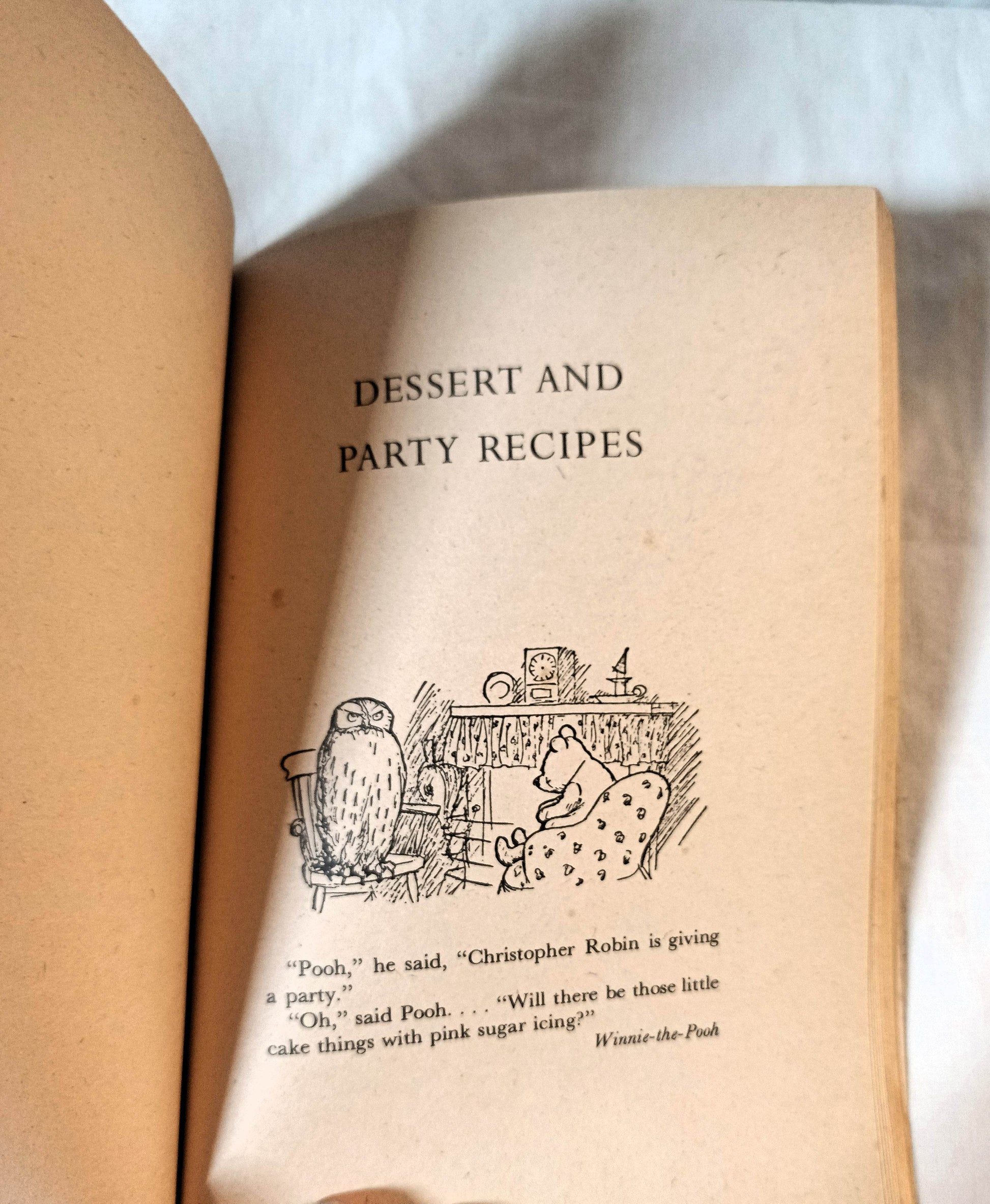 The Pooh Cook Book Milne/Ellison Paperback Dell Yearling 1976 - TulipStuff