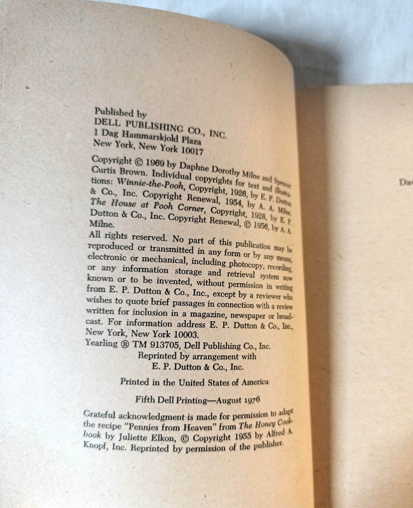The Pooh Cook Book Milne/Ellison Paperback Dell Yearling 1976 - TulipStuff