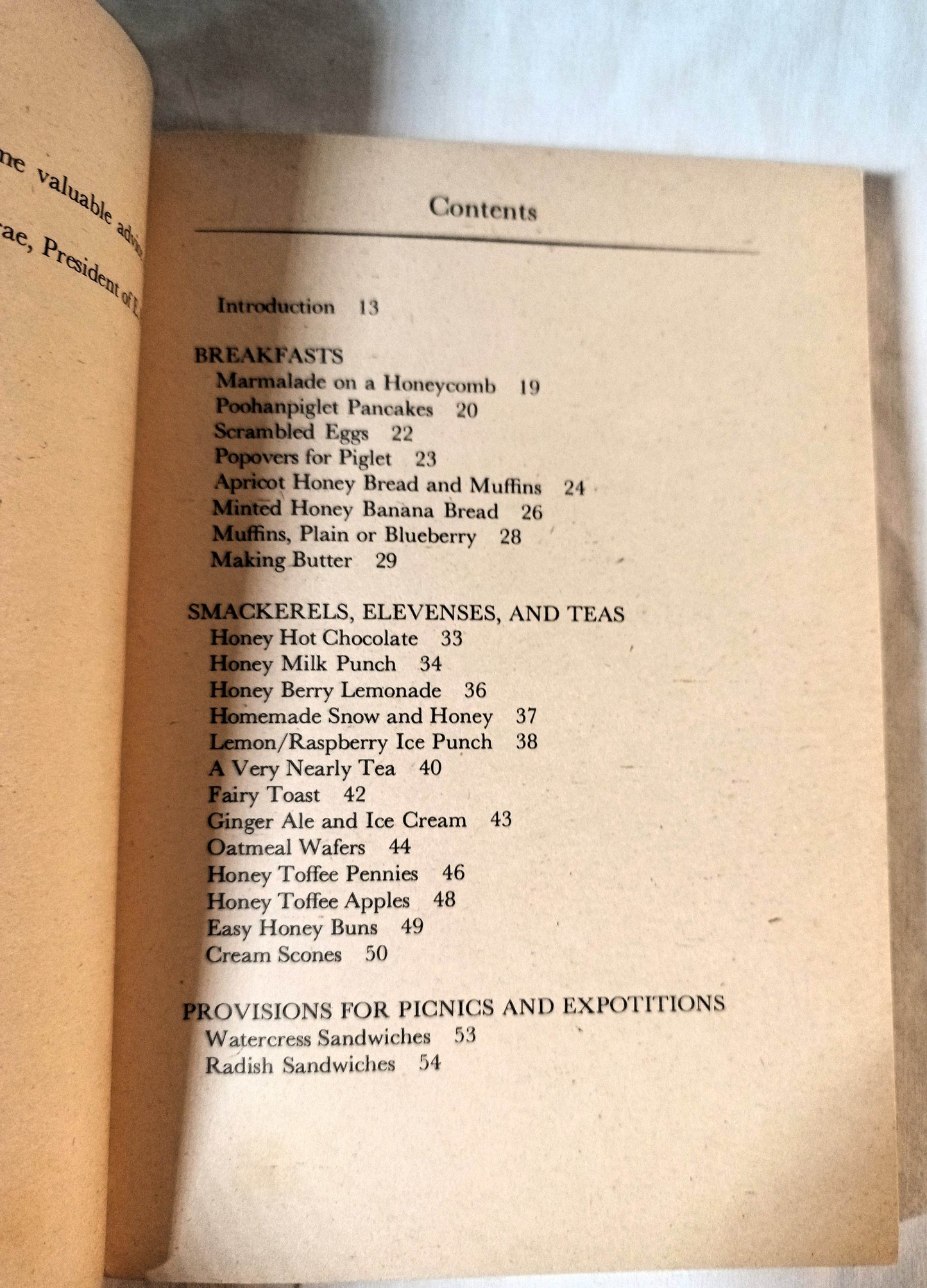 The Pooh Cook Book Milne/Ellison Paperback Dell Yearling 1976 - TulipStuff