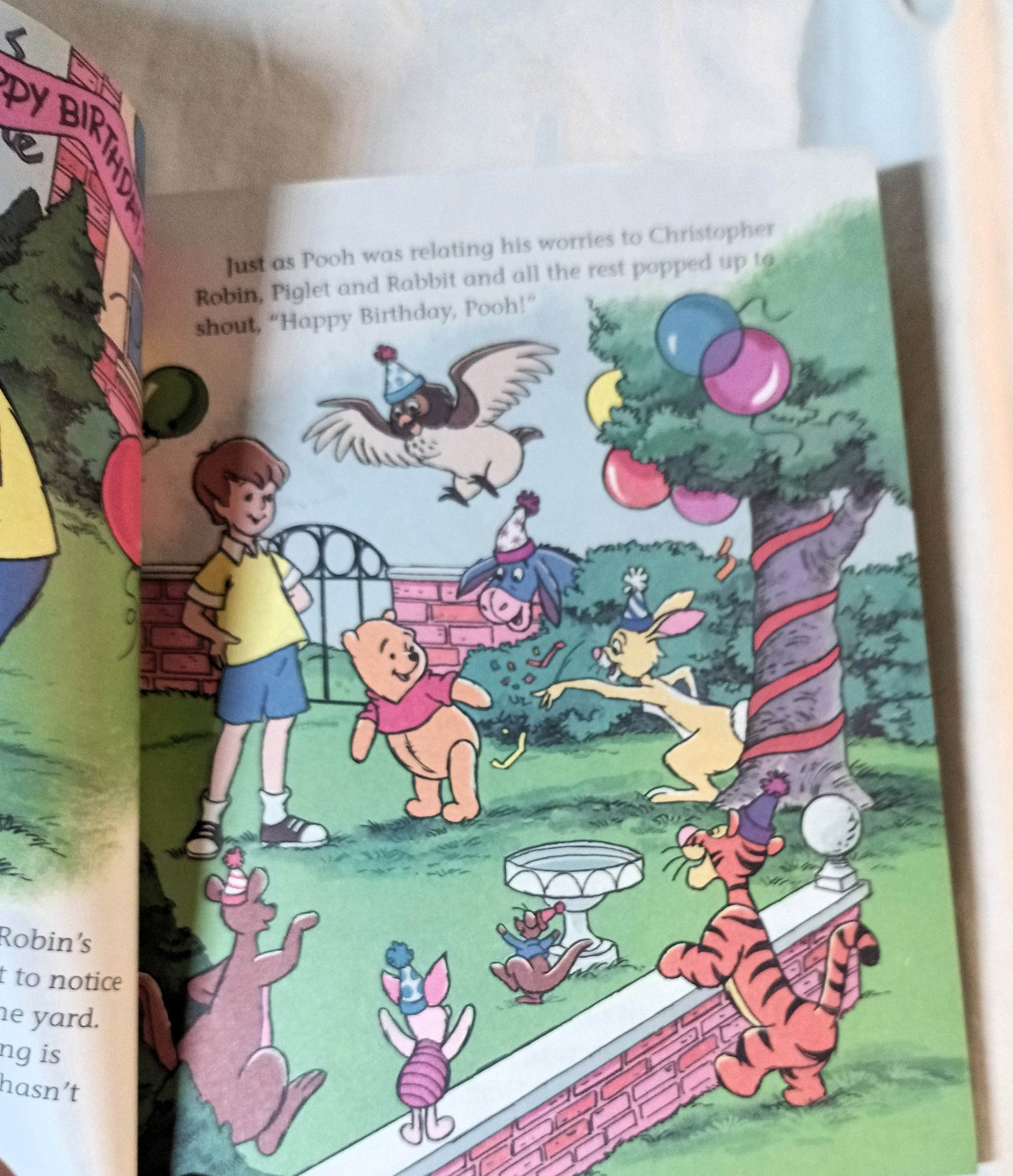 Pooh The Grand And Wonderful Day Little Golden Book Mary Packard 1996 - TulipStuff