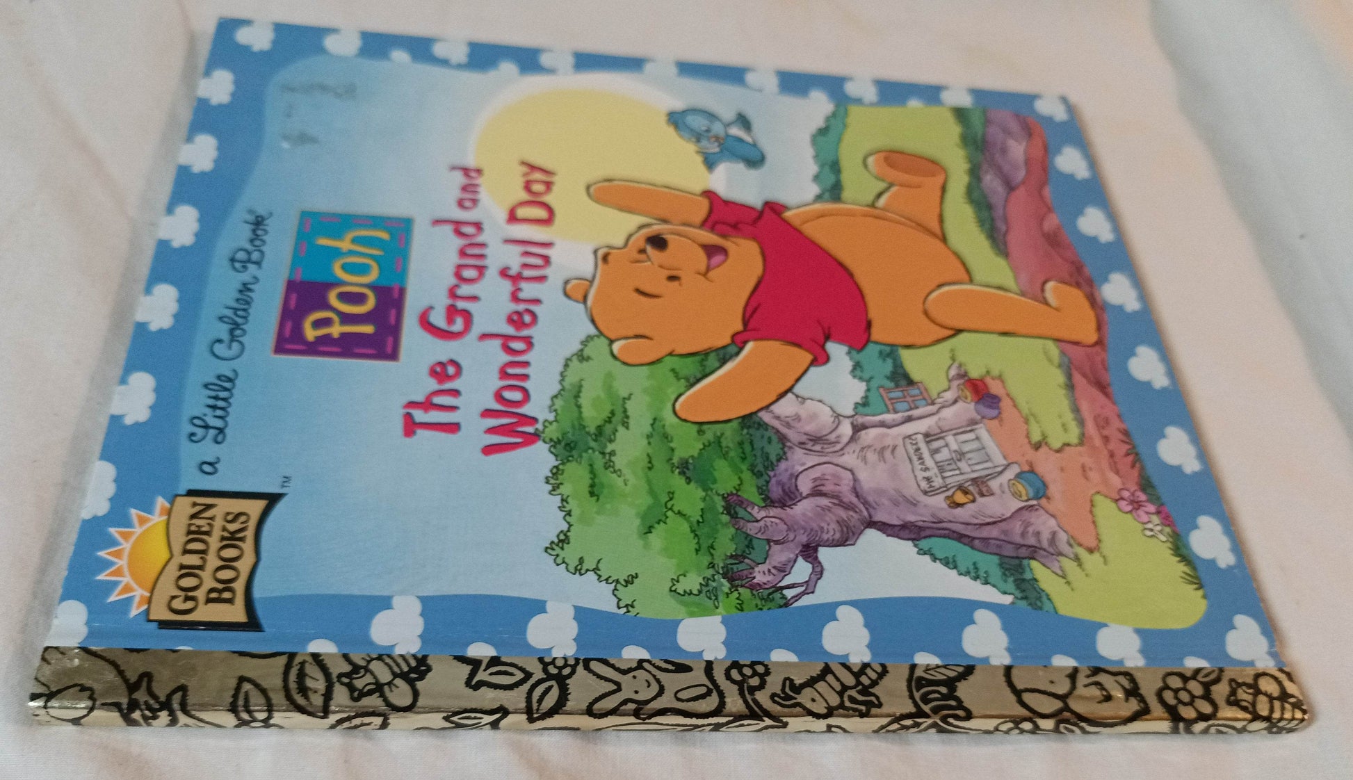 Pooh The Grand And Wonderful Day Little Golden Book Mary Packard 1996 - TulipStuff