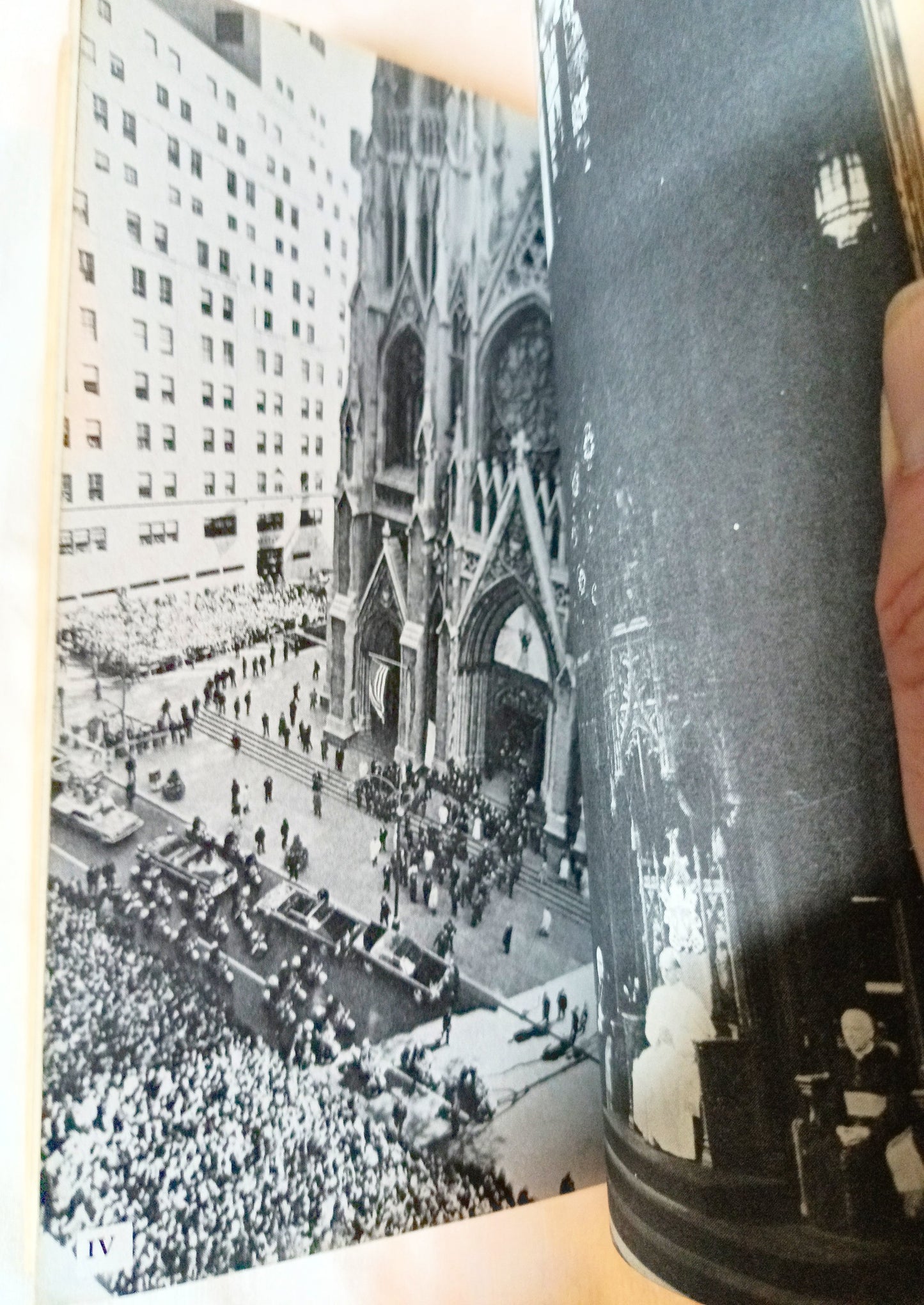 The Pope's Journey To The United States Pope Paul VI NY Times 1965 - TulipStuff