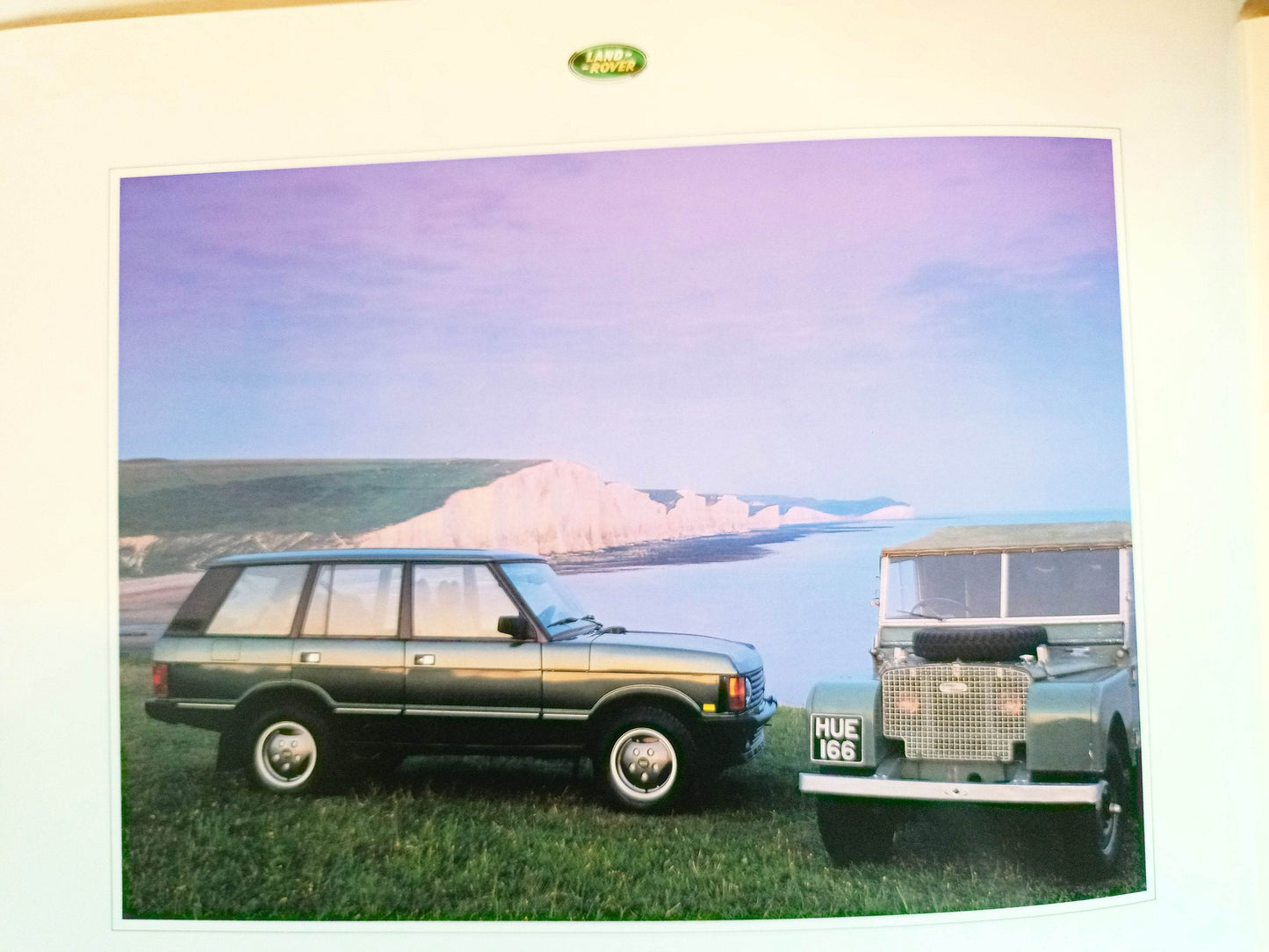 Range Rover / Range Rover Country 1992 Dealer Sales Brochure - TulipStuff