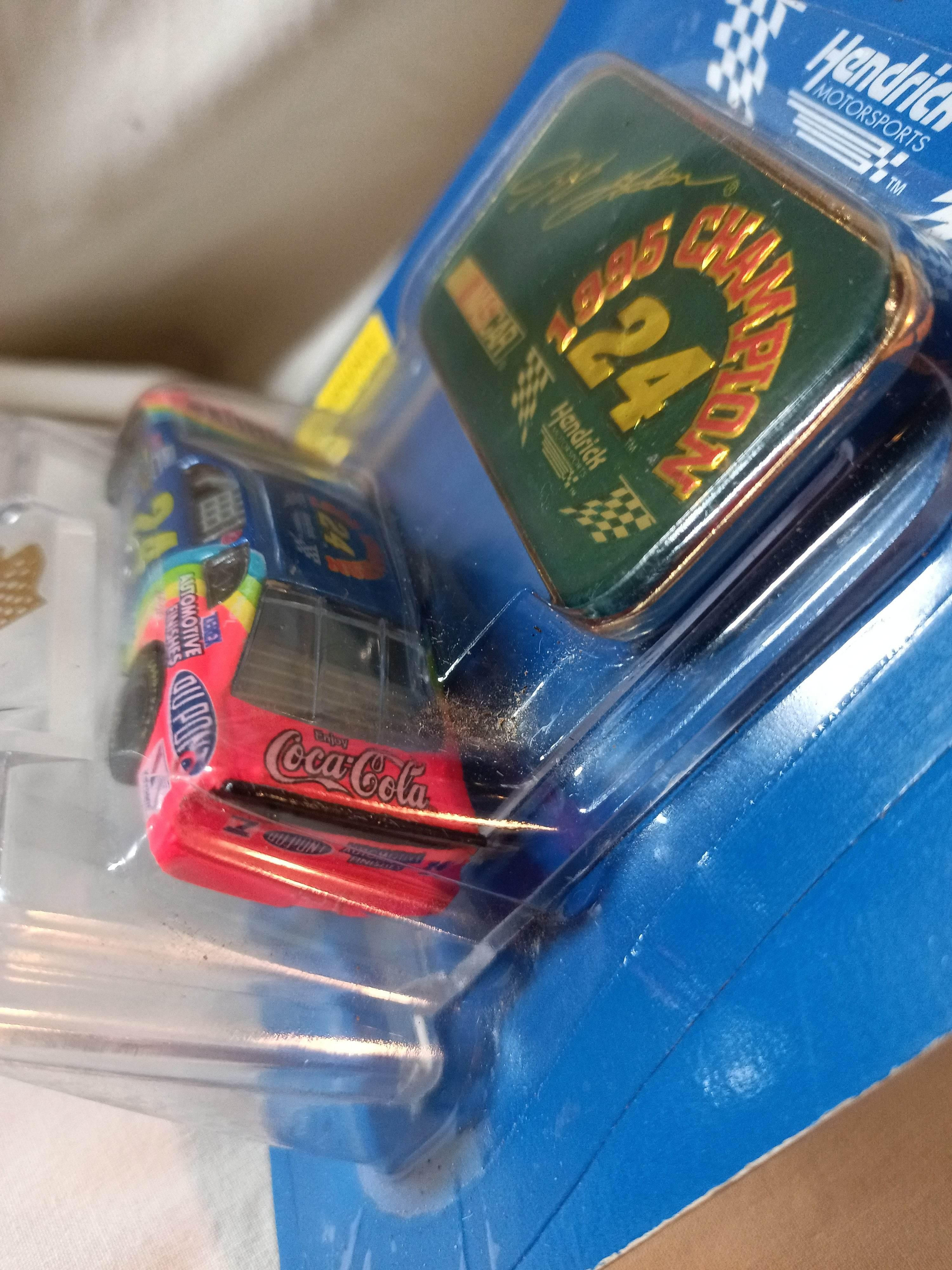 Racing Champions 1995 Champions Jeff Gordon #24 DuPont Hendrick