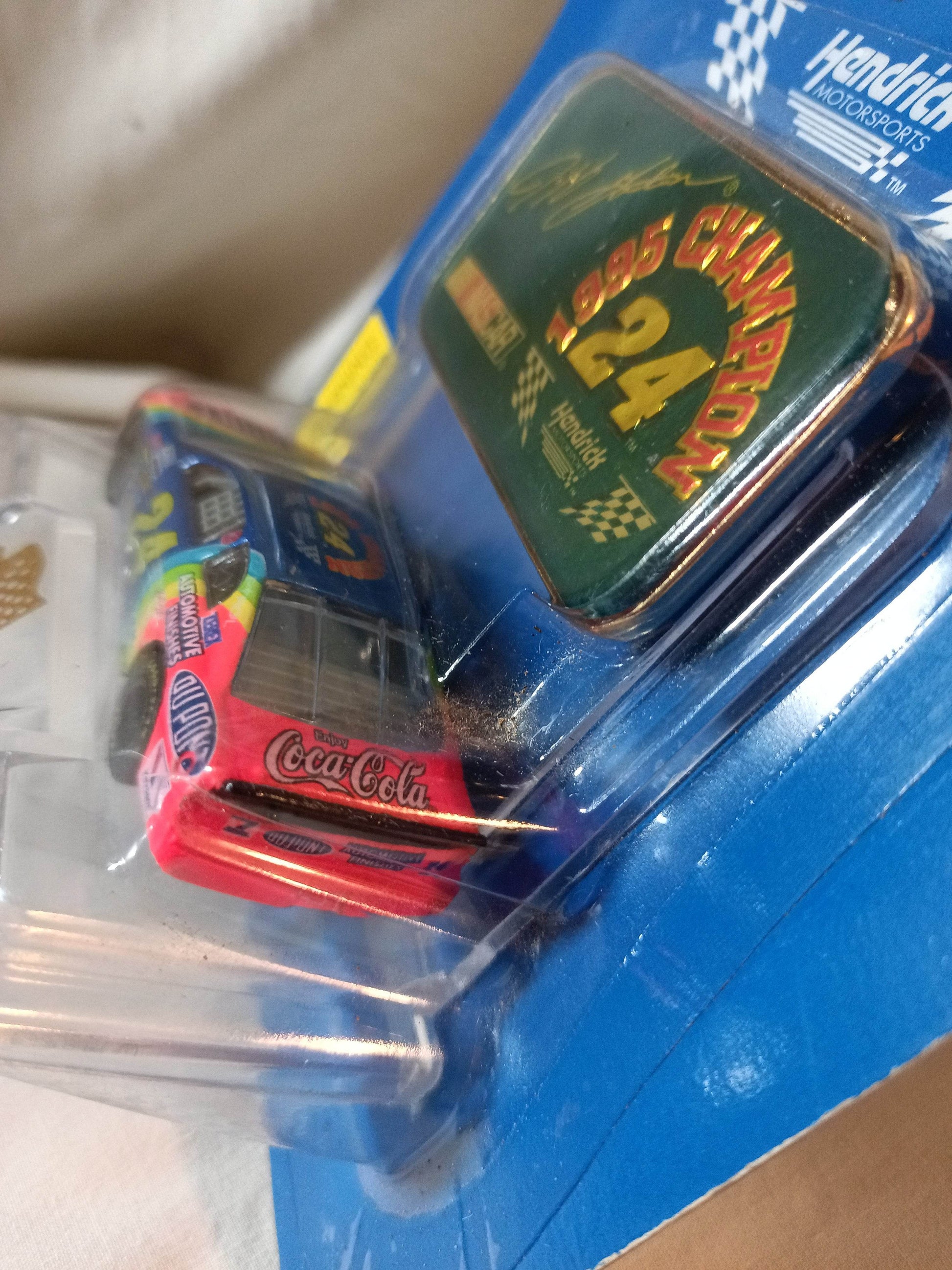 Racing Champions 1995 Champions Jeff Gordon #24 DuPont Hendrick - TulipStuff