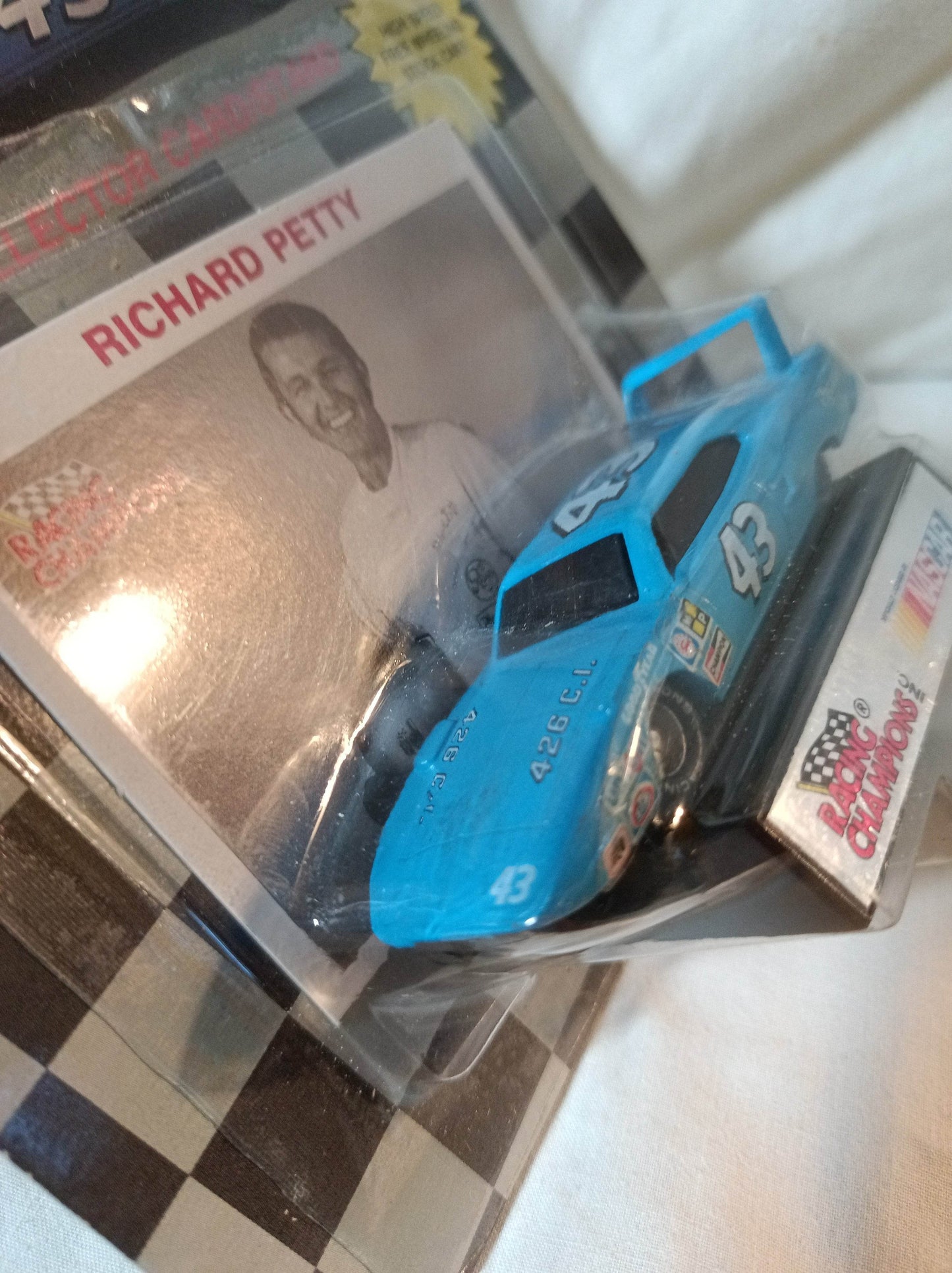 Racing Champions Racing Superstars Richard Petty Plymouth Superbird 1991 - TulipStuff