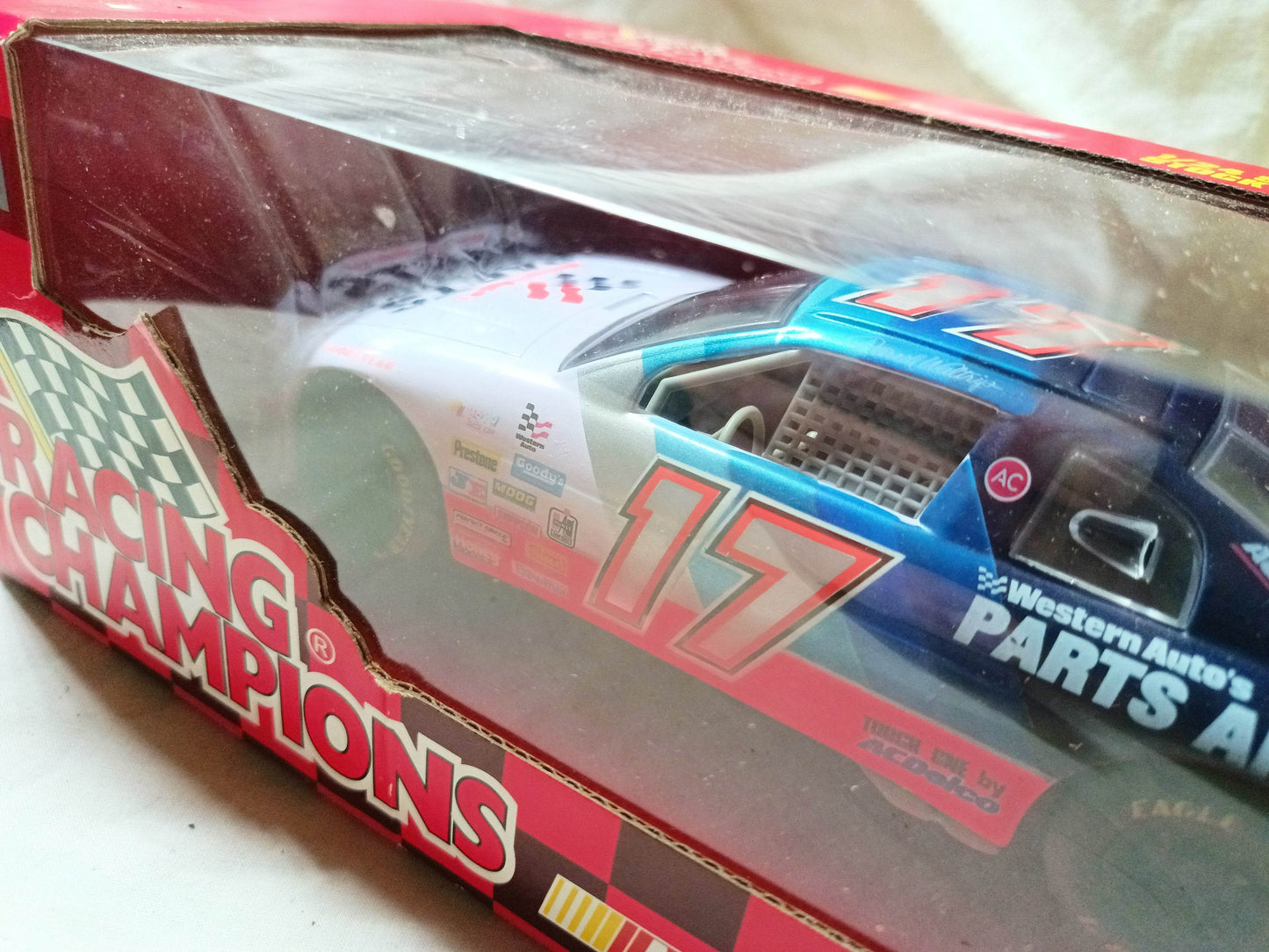 Racing Champions 1996 Darrell Waltrip #17 Parts America Nascar 1:24 - TulipStuff