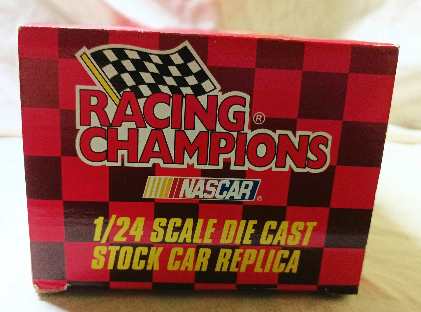 Racing Champions 1996 Darrell Waltrip #17 Parts America Nascar 1:24 - TulipStuff