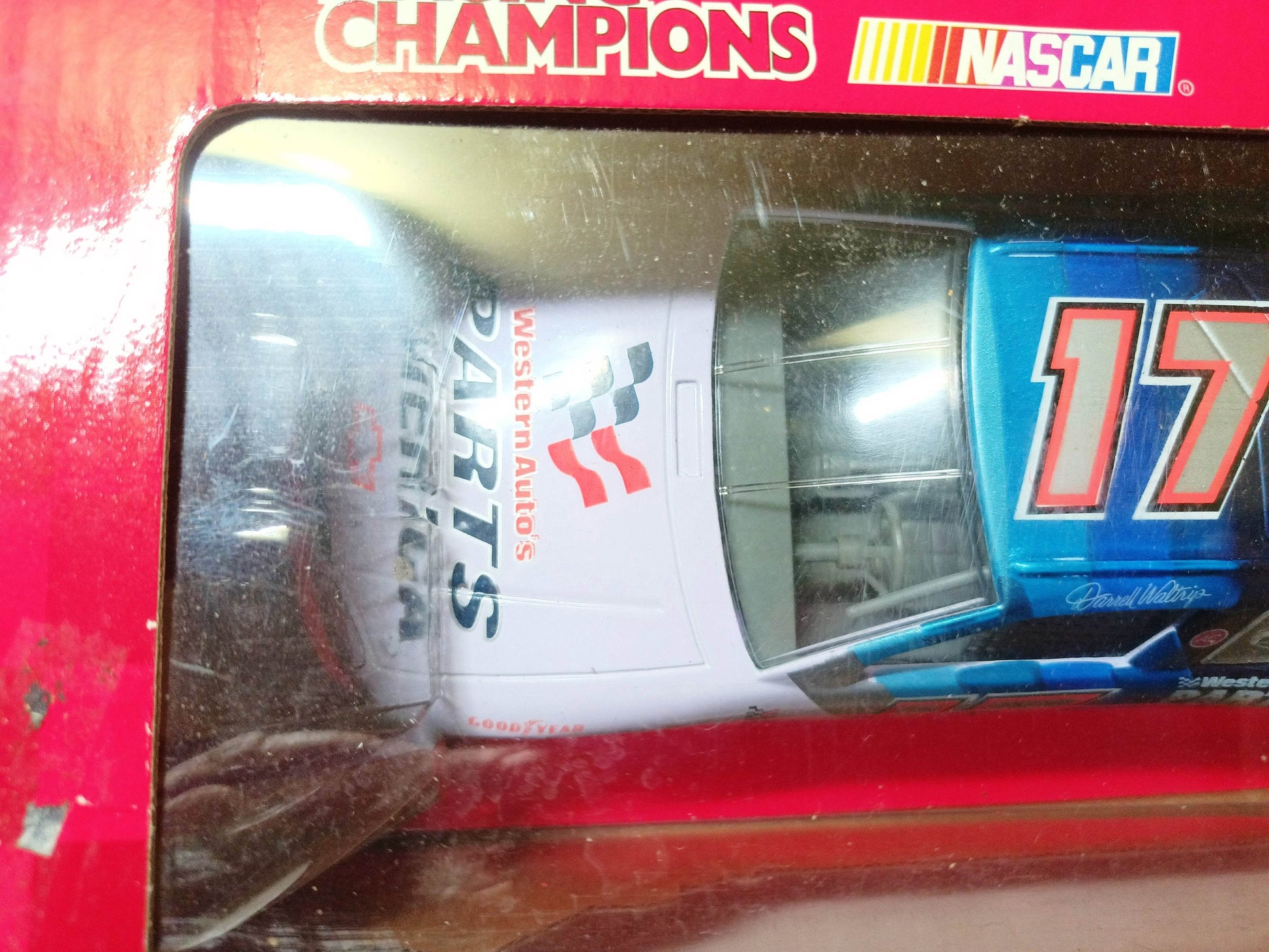 Racing Champions 1996 Darrell Waltrip #17 Parts America Nascar 1:24 - TulipStuff