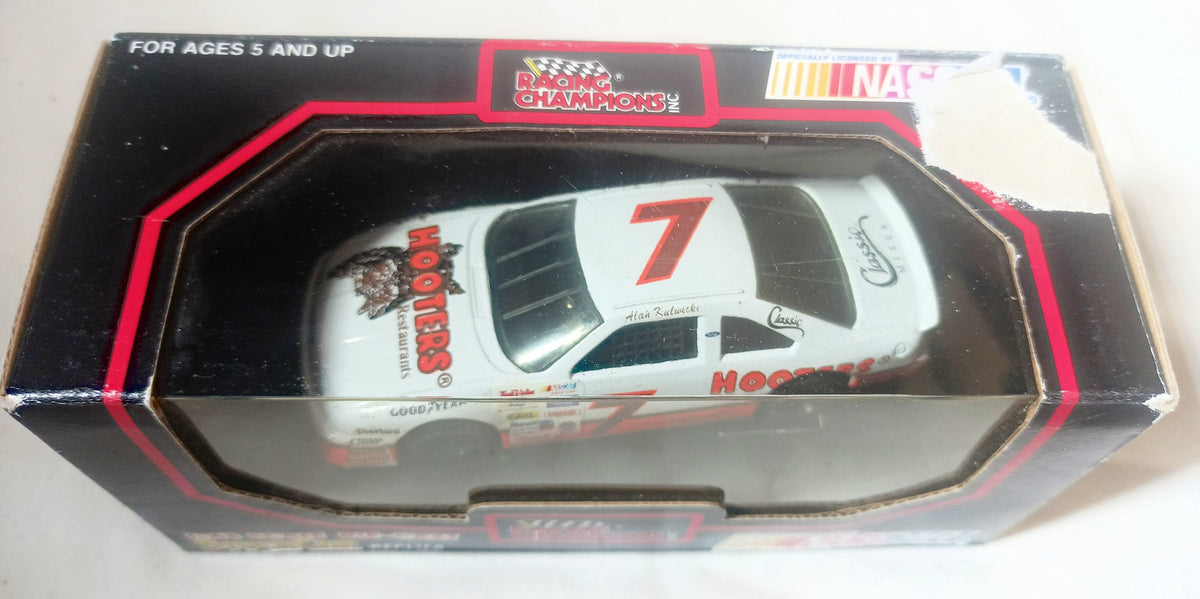 Racing Champions 1992 Alan Kulwicki #7 Hooters Restaurants NASCAR 1:43 - TulipStuff
