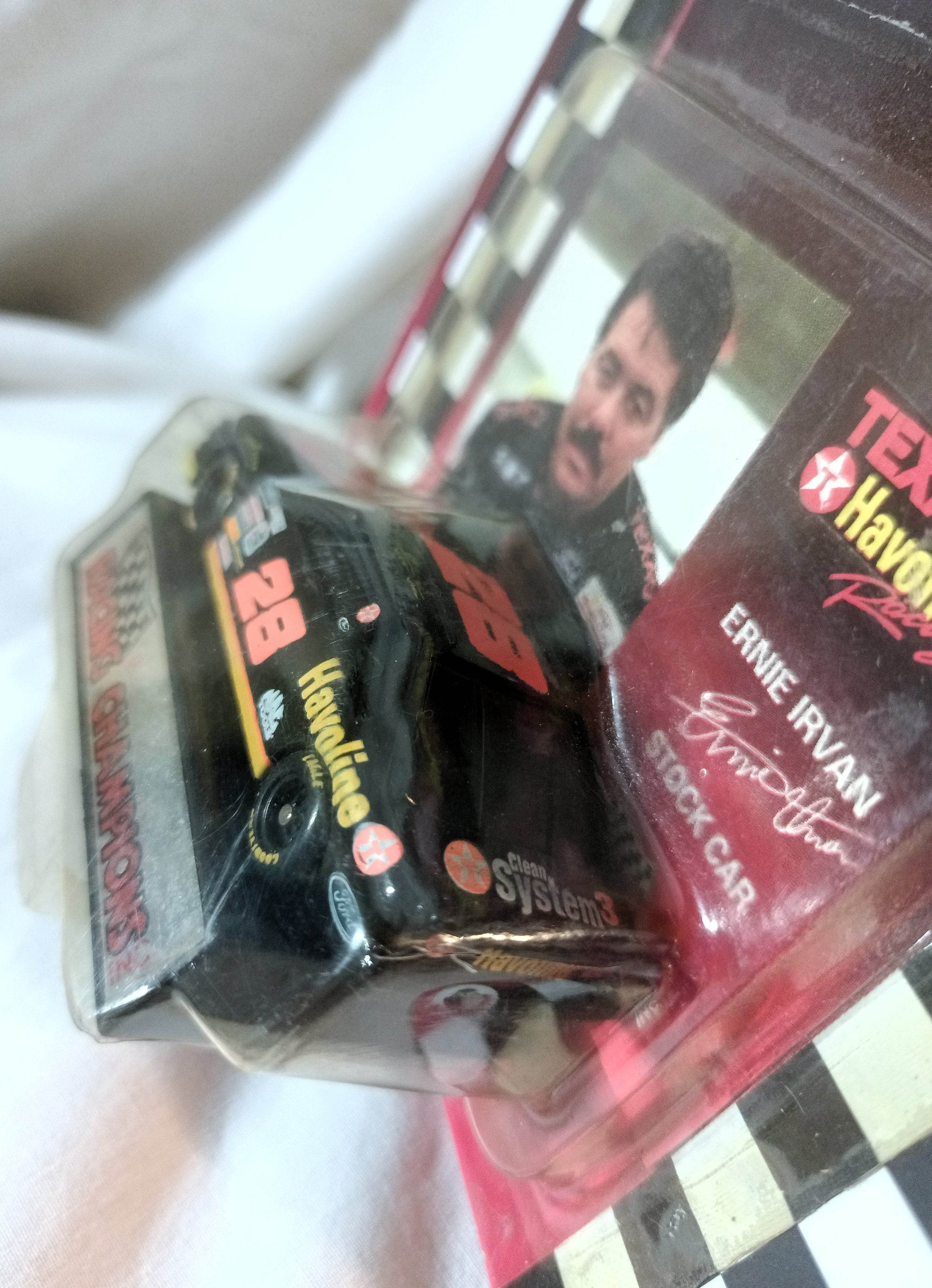 Racing Champions Nascar 1994 Ernie Irvan #28 Texaco Havoline Ford T-Bird - TulipStuff