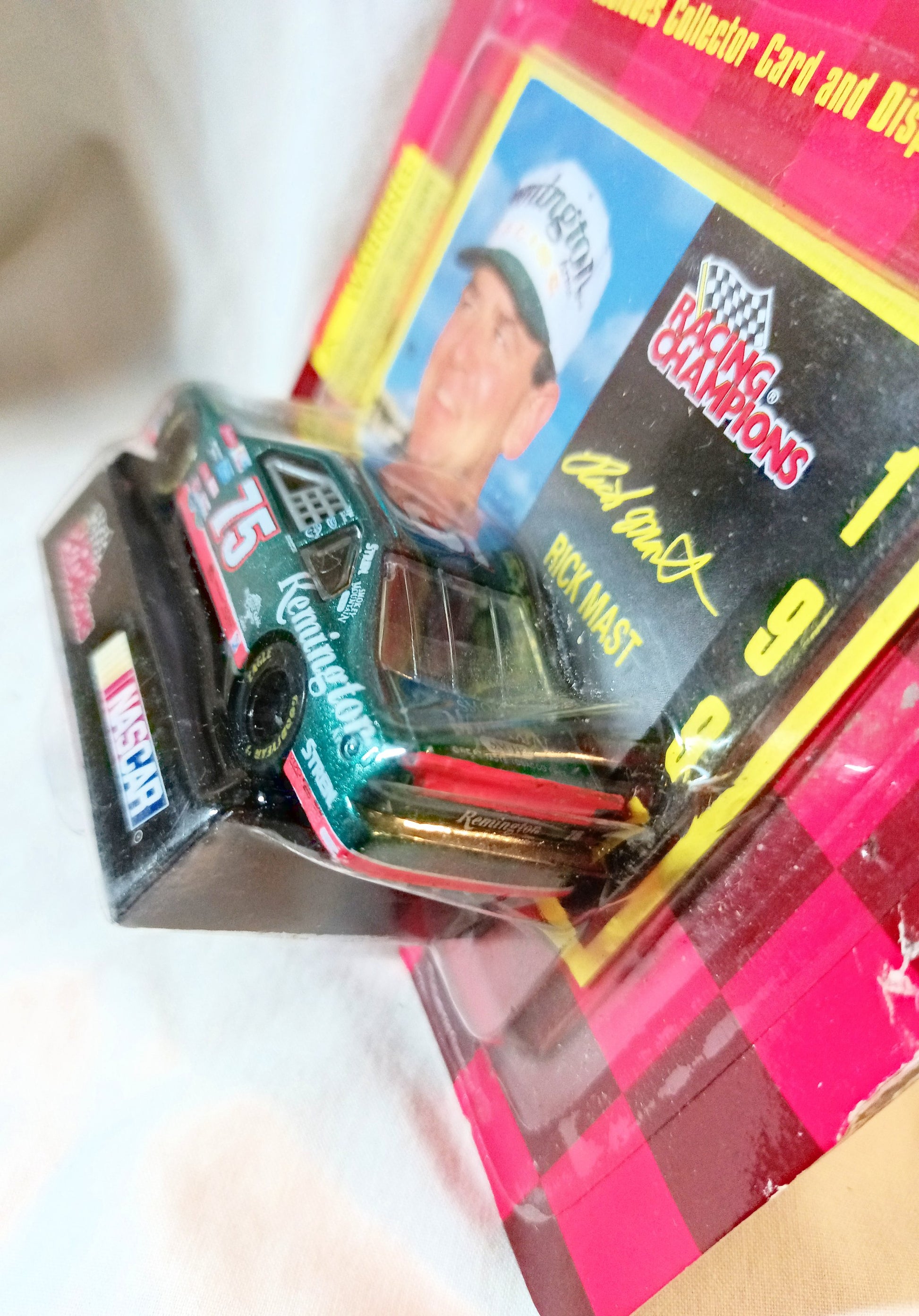 Racing Champions 1997 NASCAR Rick Mast #75 Remington Ford T-Bird - TulipStuff
