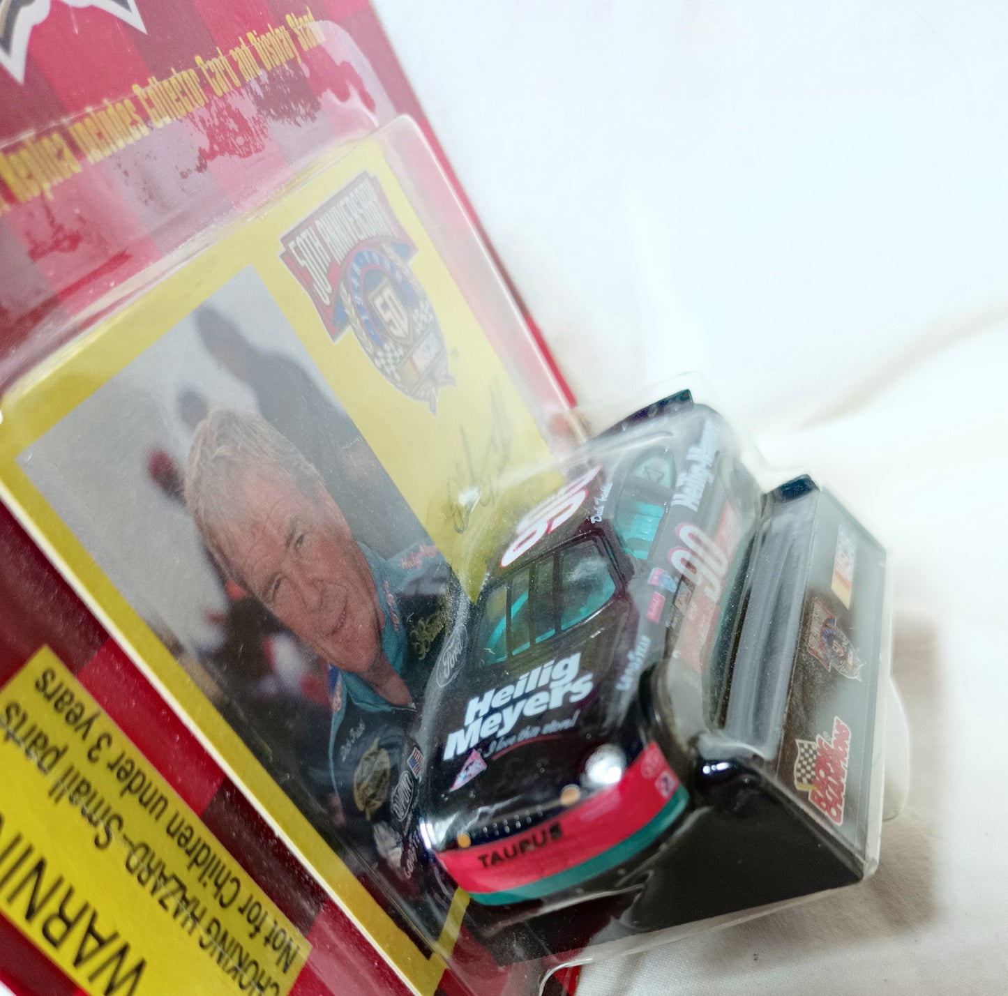Racing Champions Nascar 1998 Dick Trickle #90 Heilig-Meyers Taurus - TulipStuff