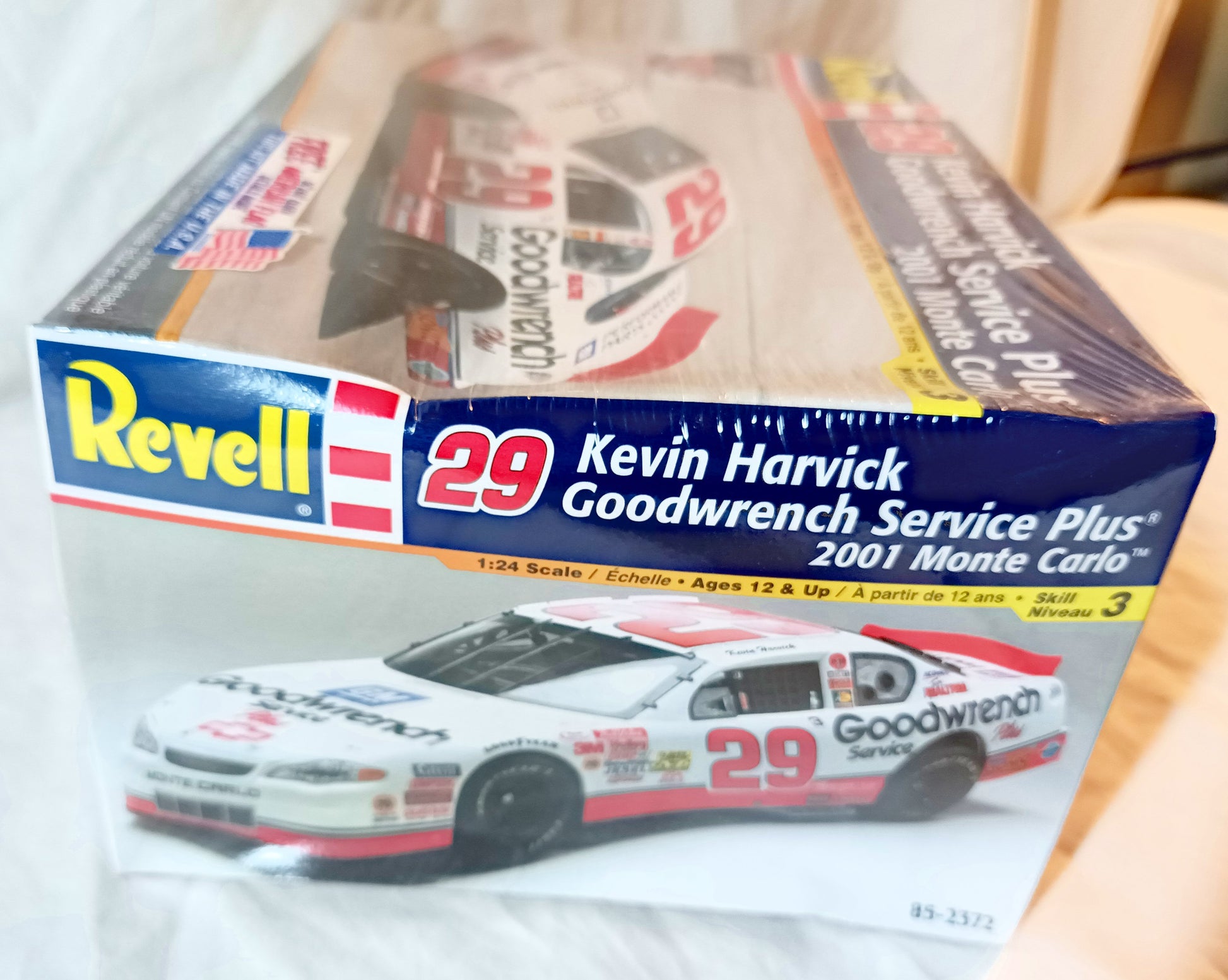 Revell Kevin Harvick Goodwrench 2001 Monte Carlo 1:24 Scale Model Kit - TulipStuff