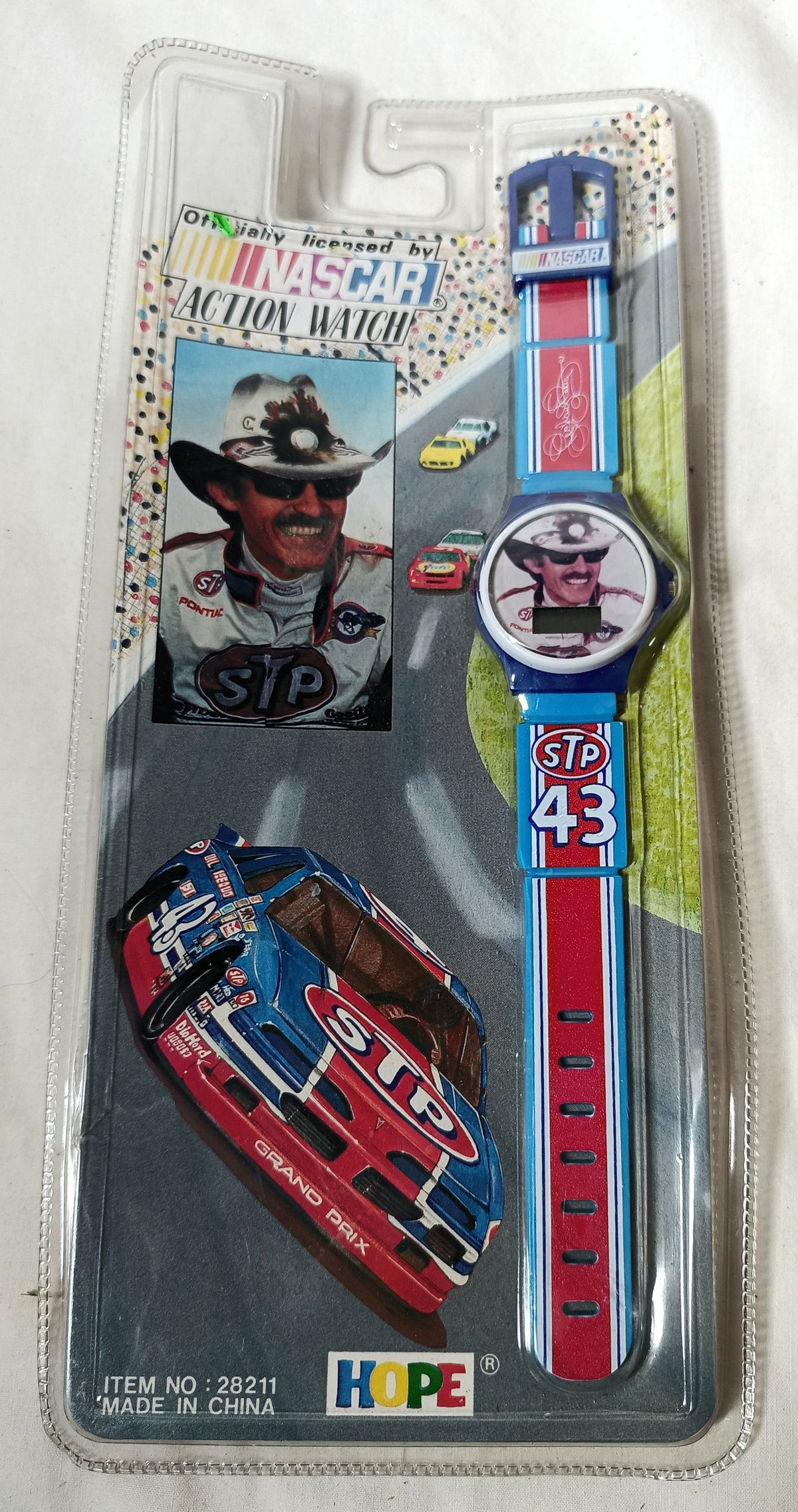 Richard Petty #43 STP NASCAR Digital Quartz Action Watch 1992 - TulipStuff