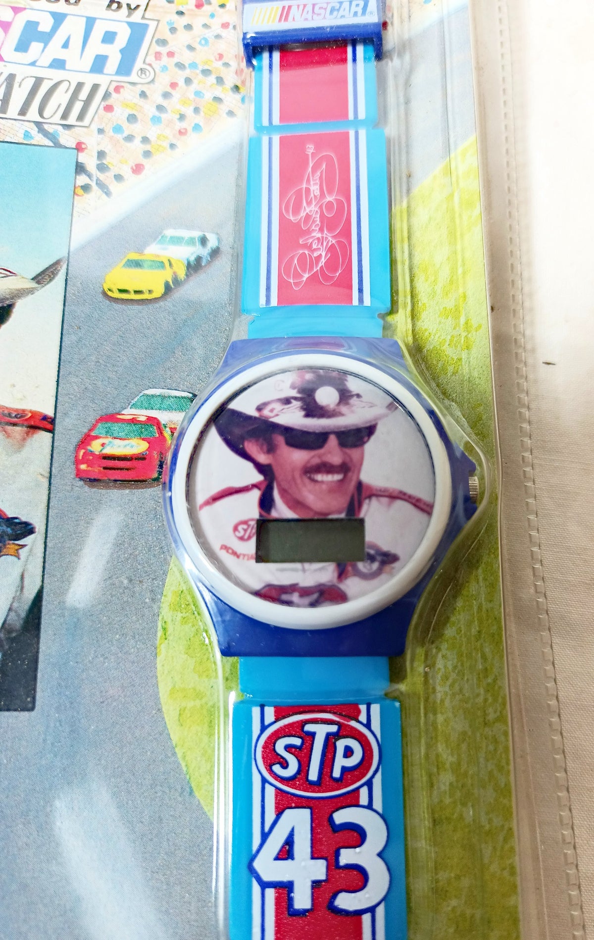 Richard Petty #43 STP NASCAR Digital Quartz Action Watch 1992 - TulipStuff