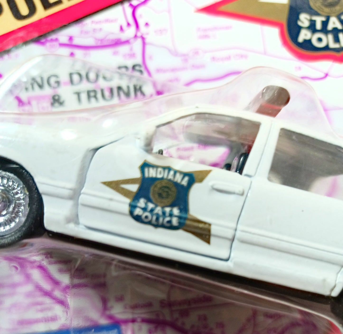 Road Champs Indiana State Police Ford Crown Victoria 1995 1:43 - TulipStuff