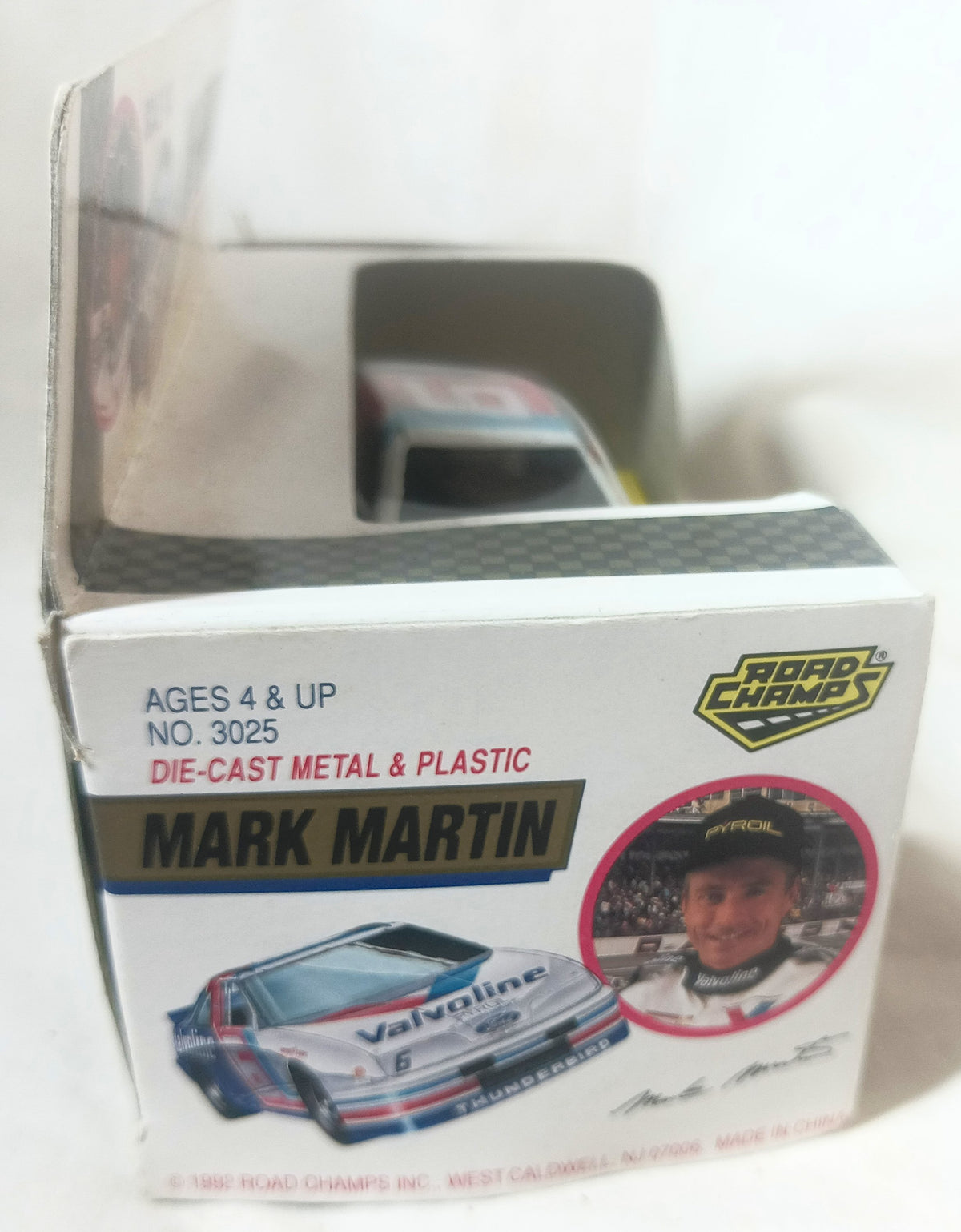 Road Champs Stock Car Collection Mark Martin Valvoline Ford 1992 1:43 - TulipStuff