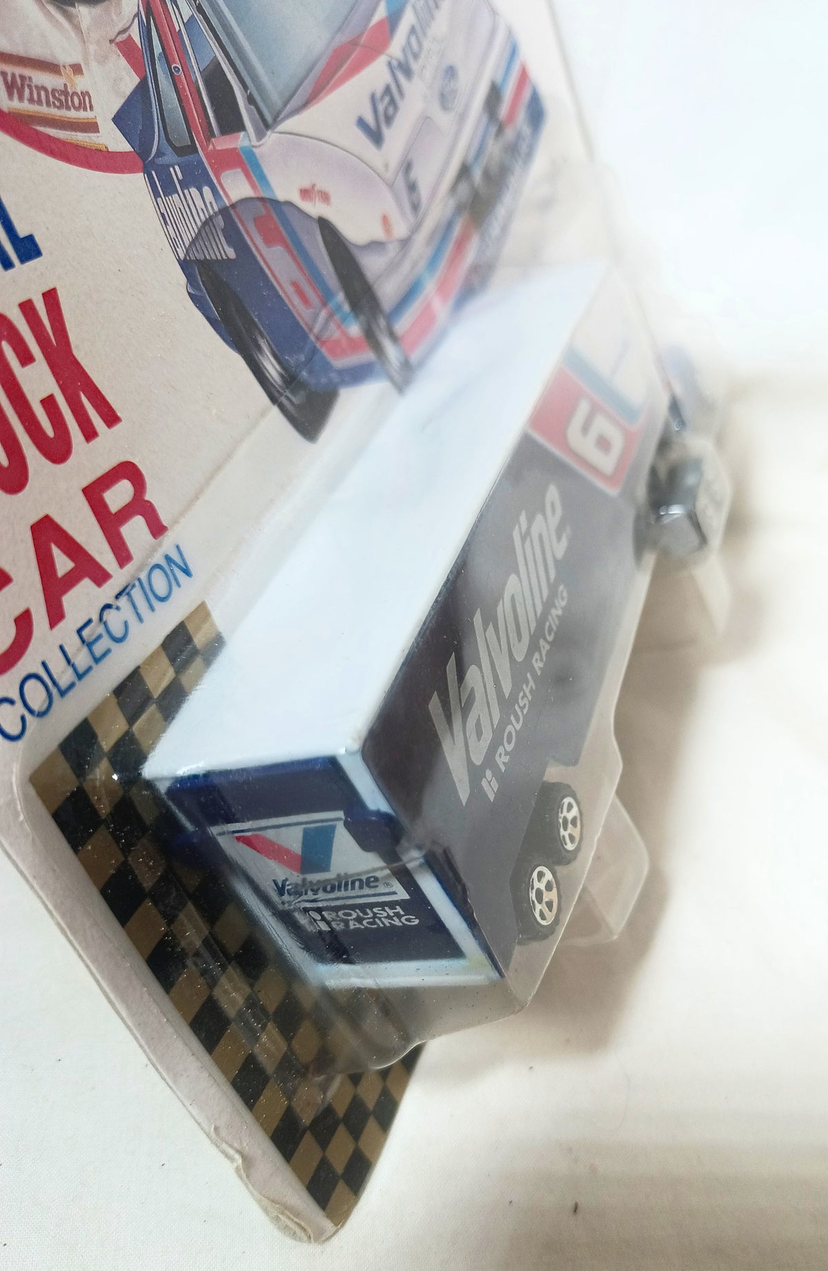 Road Champs Mark Martin Valvoline Team Transporter Truck 1992 1:87 - TulipStuff