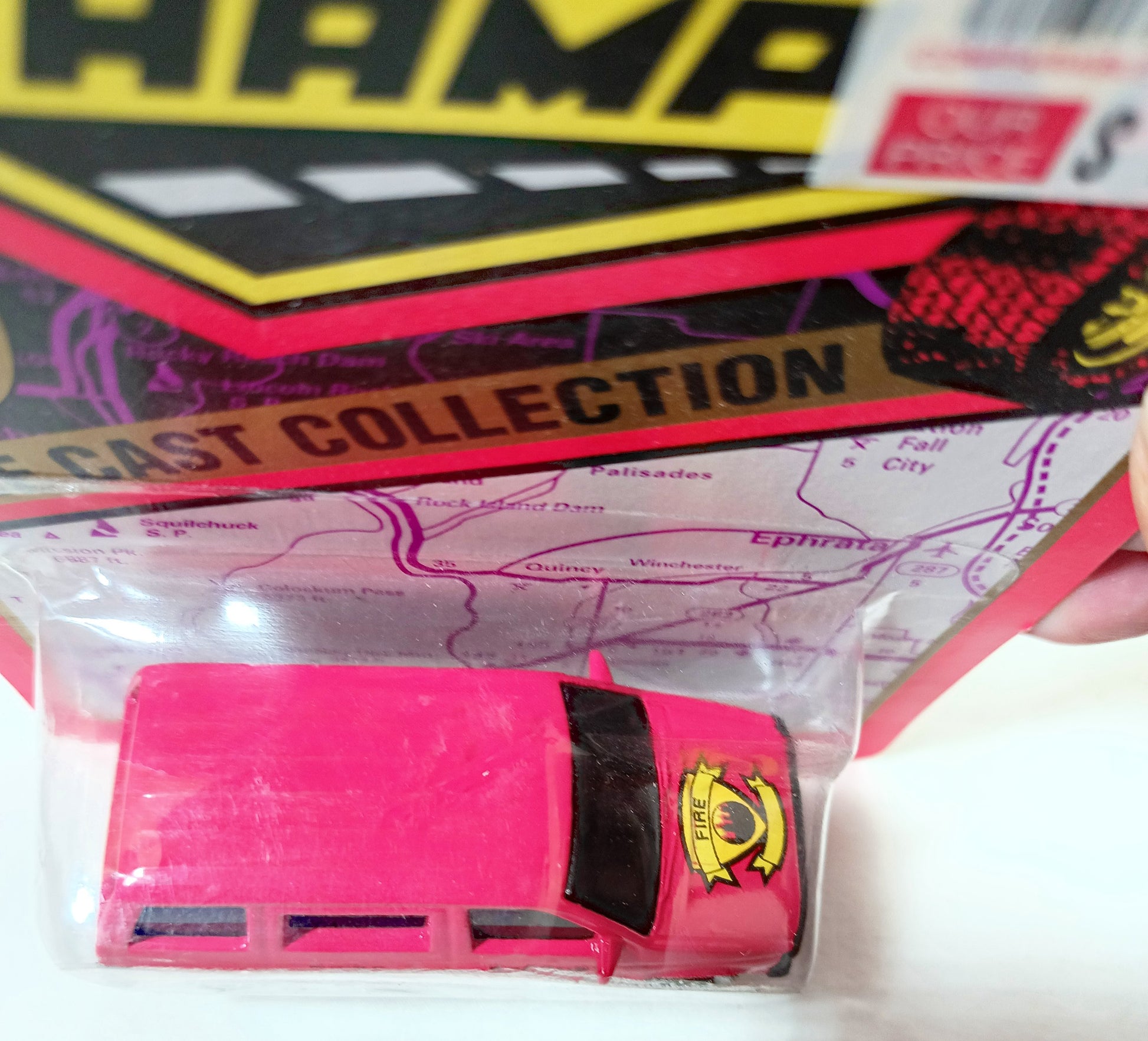 Road Champs No. 1100 1980's Dodge Caravan Fire Rescue Red 1:64 1996 - TulipStuff