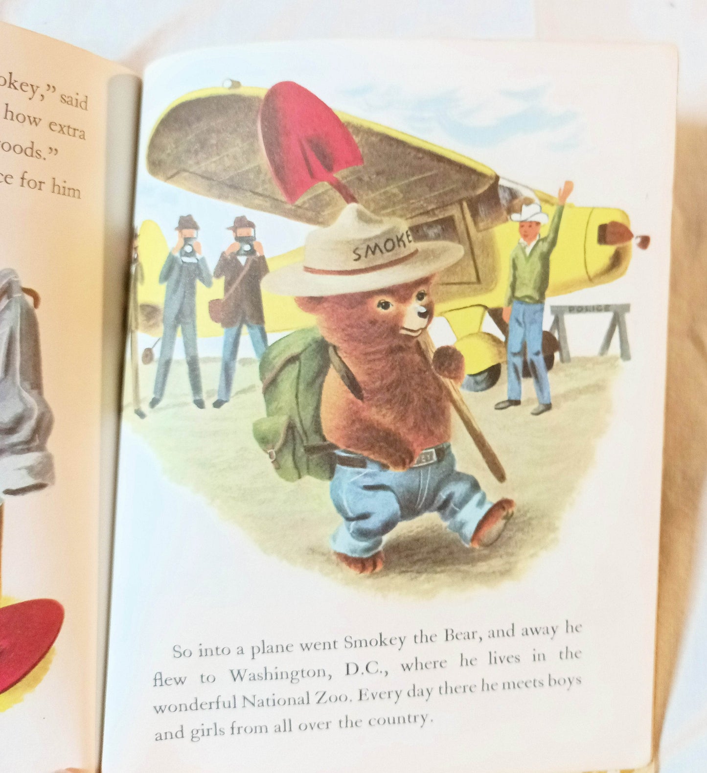 Smokey The Bear Little Golden Book Richard Scarry Jane Werner 1960's - TulipStuff