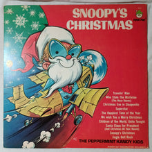 Load image into Gallery viewer, Snoopy&#39;s Christmas Peppermint Kandy Kids Album Vinyl LP Peter Pan 1972 - TulipStuff
