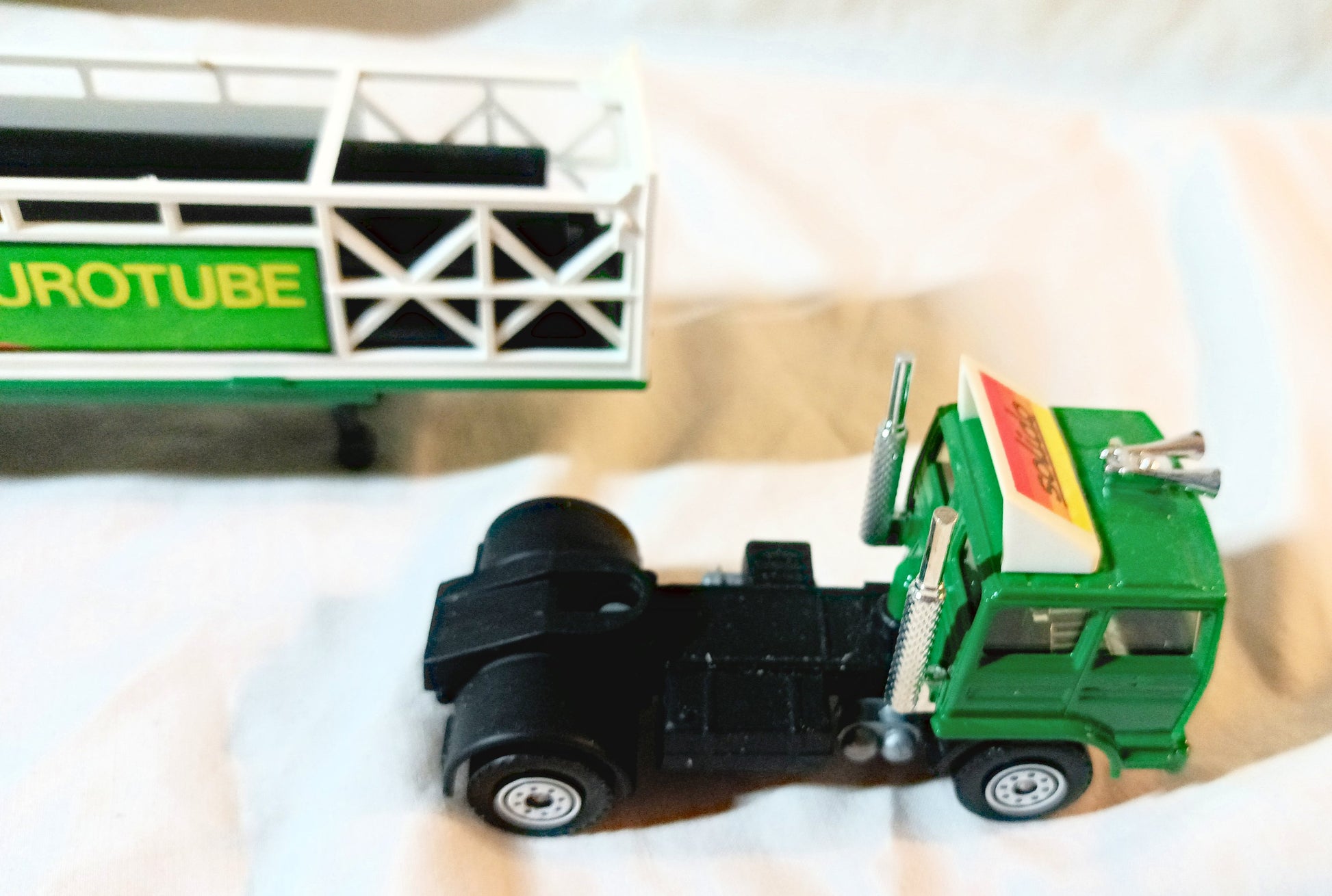 Solido 3503 Renault Saviem Fardier Truck Eurotube Toner Gam III 1982 - TulipStuff