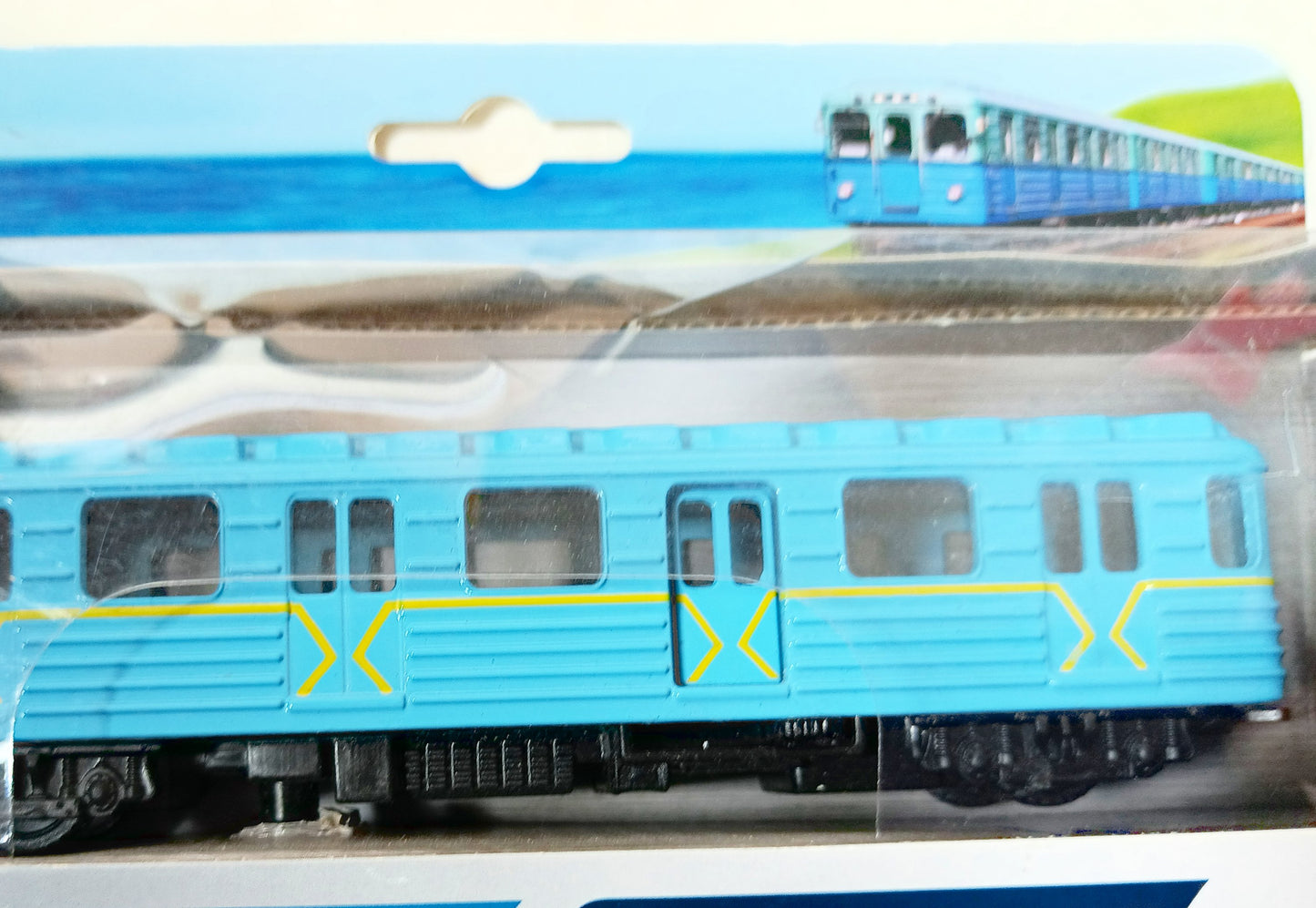 TechnoPark Ukrainian Subway Metro Wagon 81‑717/714 Train Car 2019 - TulipStuff