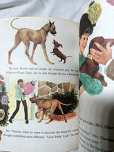 Load image into Gallery viewer, Walt Disney Presents The Ugly Dachschund Little Golden Book 1966 - TulipStuff
