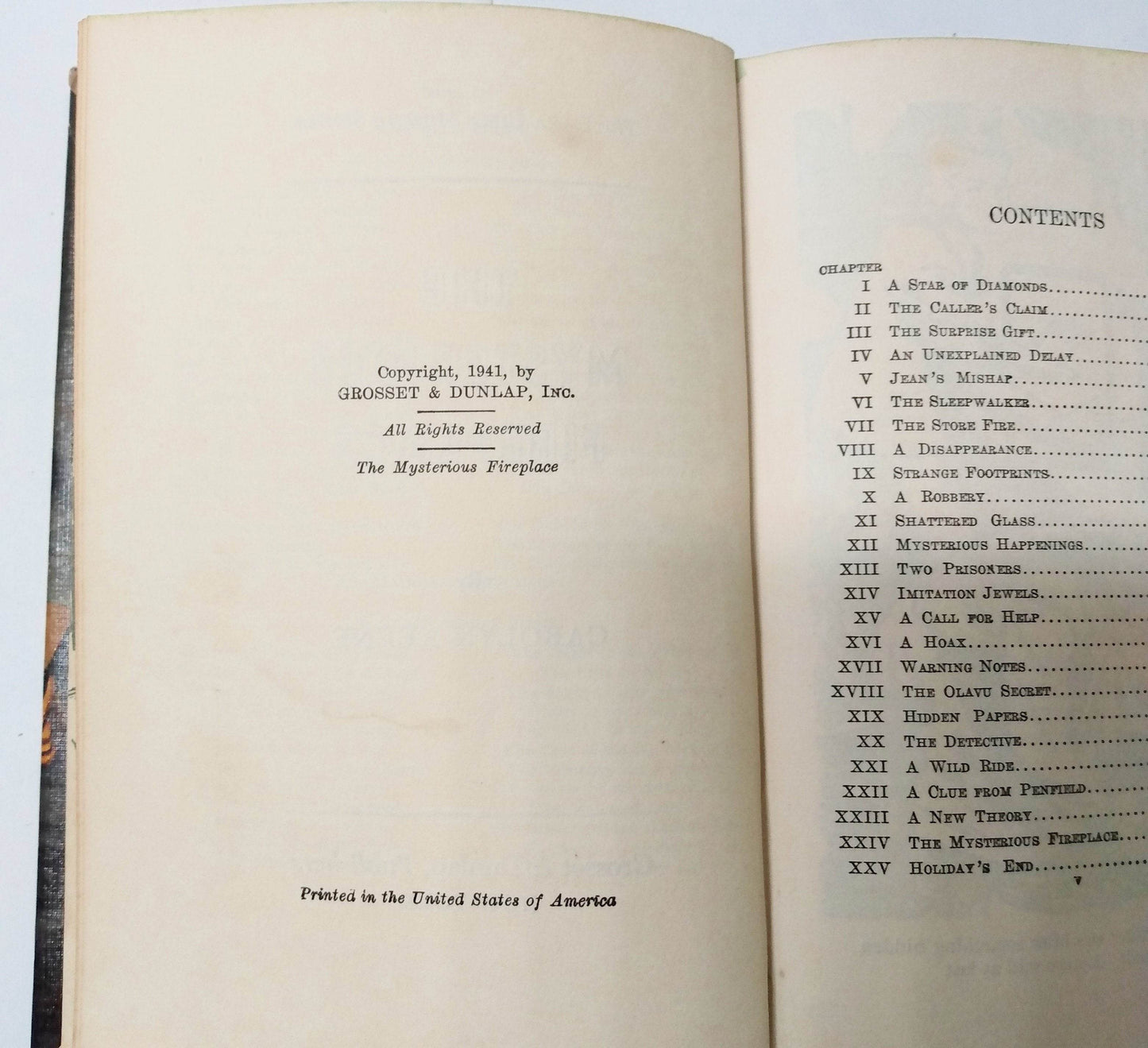 The Mysterious Fireplace Dana Girls Mystery #10 Carolyn Keene 1941 - TulipStuff